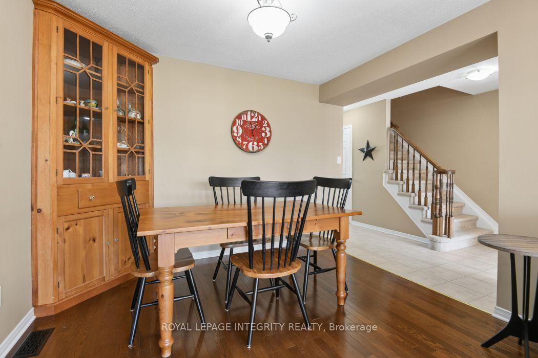Photo 9 of 416 Wisteria Crescent, Ottawa, Hunt Club — HOMEH