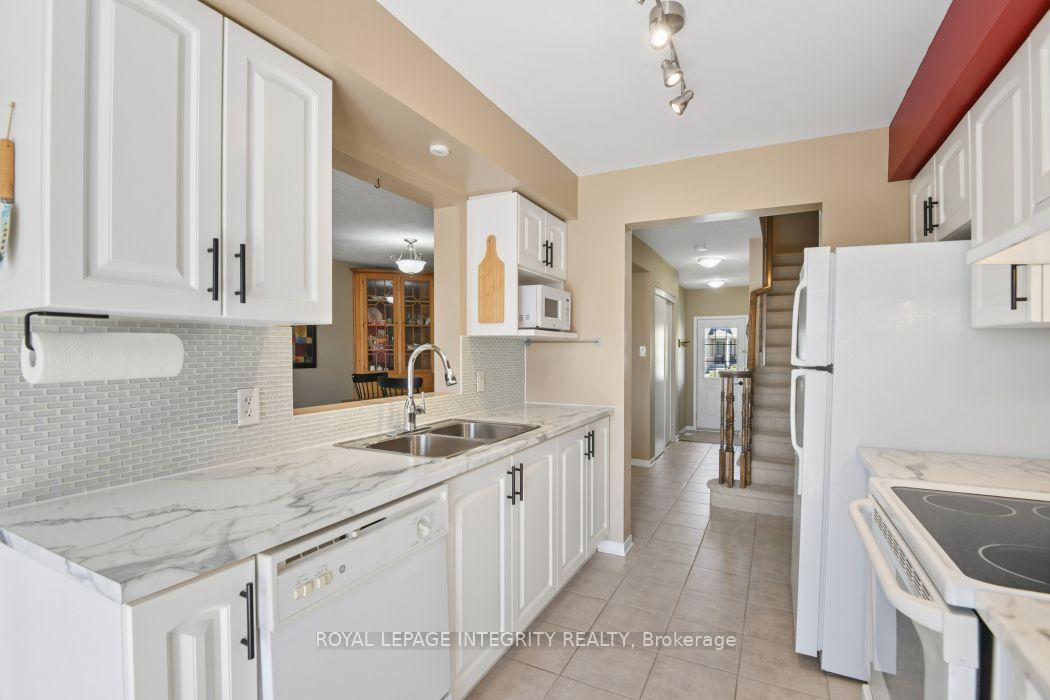 Photo 11 of 416 Wisteria Crescent, Ottawa, Hunt Club — HOMEH