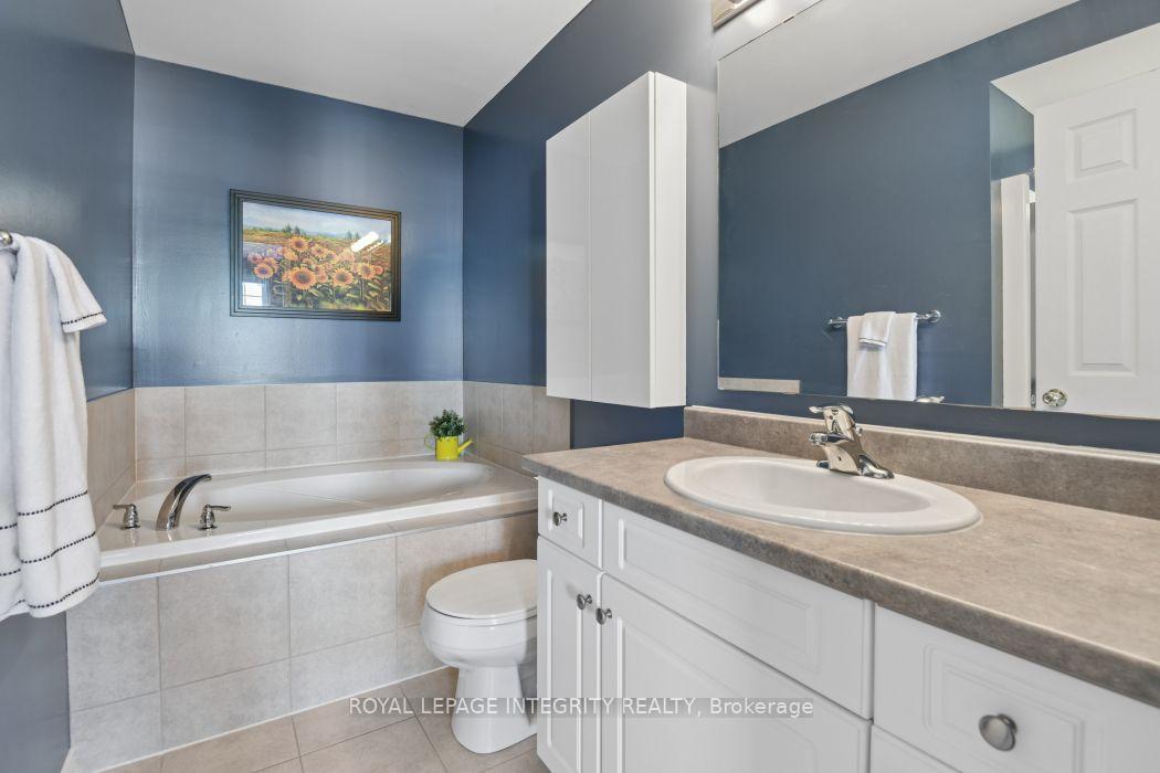 Photo 18 of 416 Wisteria Crescent, Ottawa, Hunt Club — HOMEH