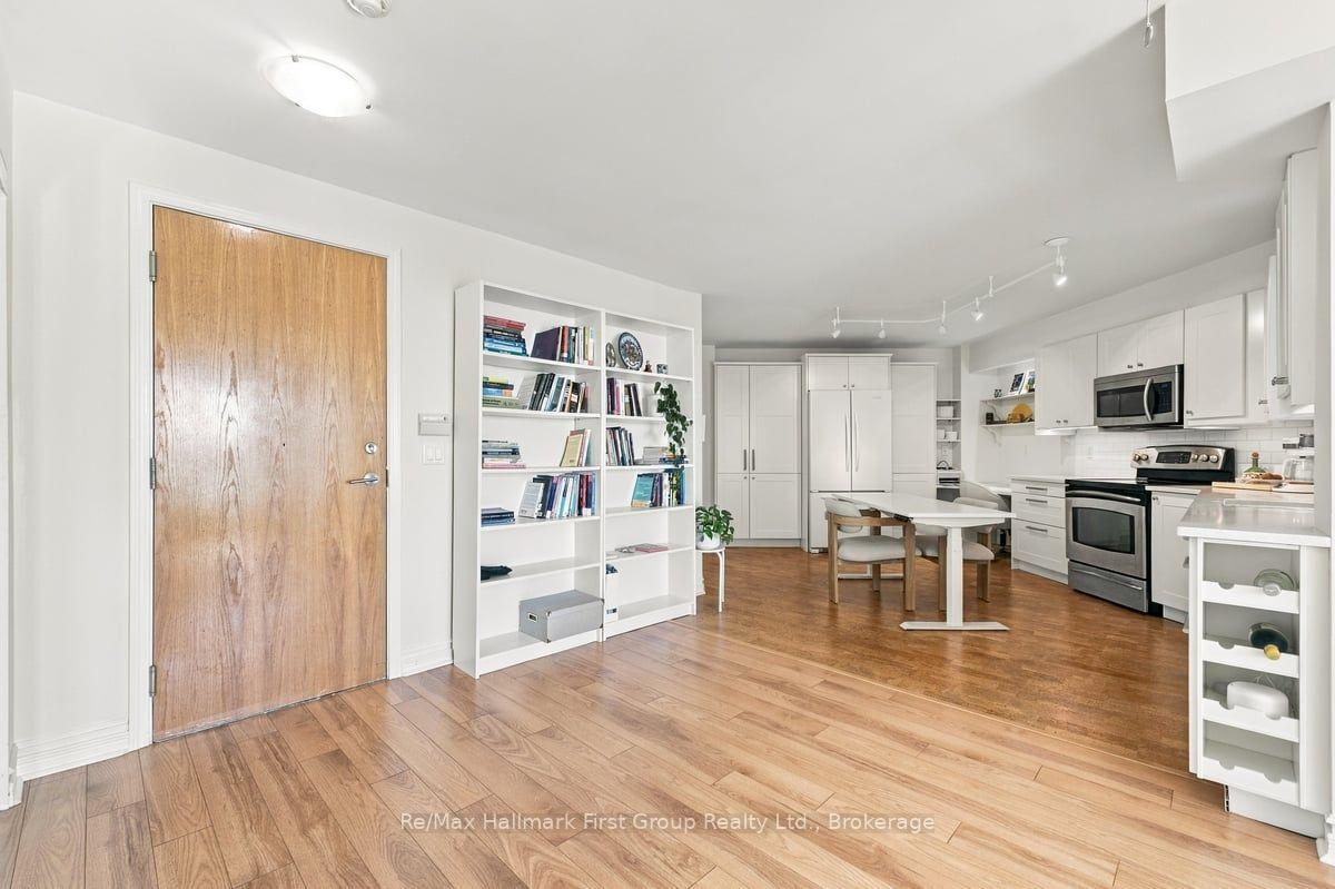 Photo 3 of Unit 715, 340 Watson Street W, Whitby, Port Whitby — HOMEH