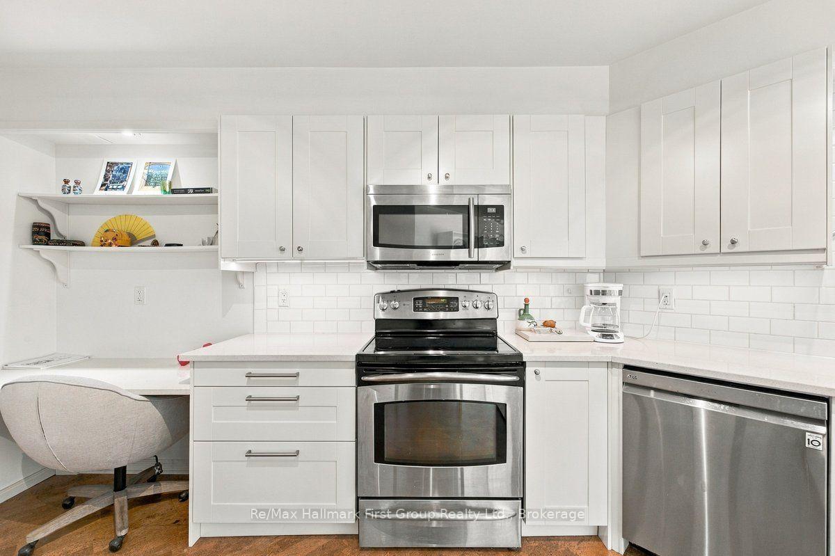 Photo 7 of Unit 715, 340 Watson Street W, Whitby, Port Whitby — HOMEH