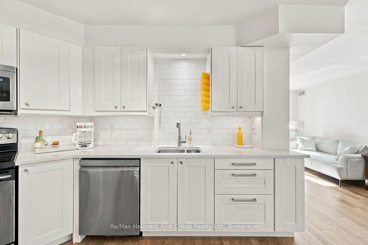 Photo 8 of Unit 715, 340 Watson Street W, Whitby, Port Whitby — HOMEH