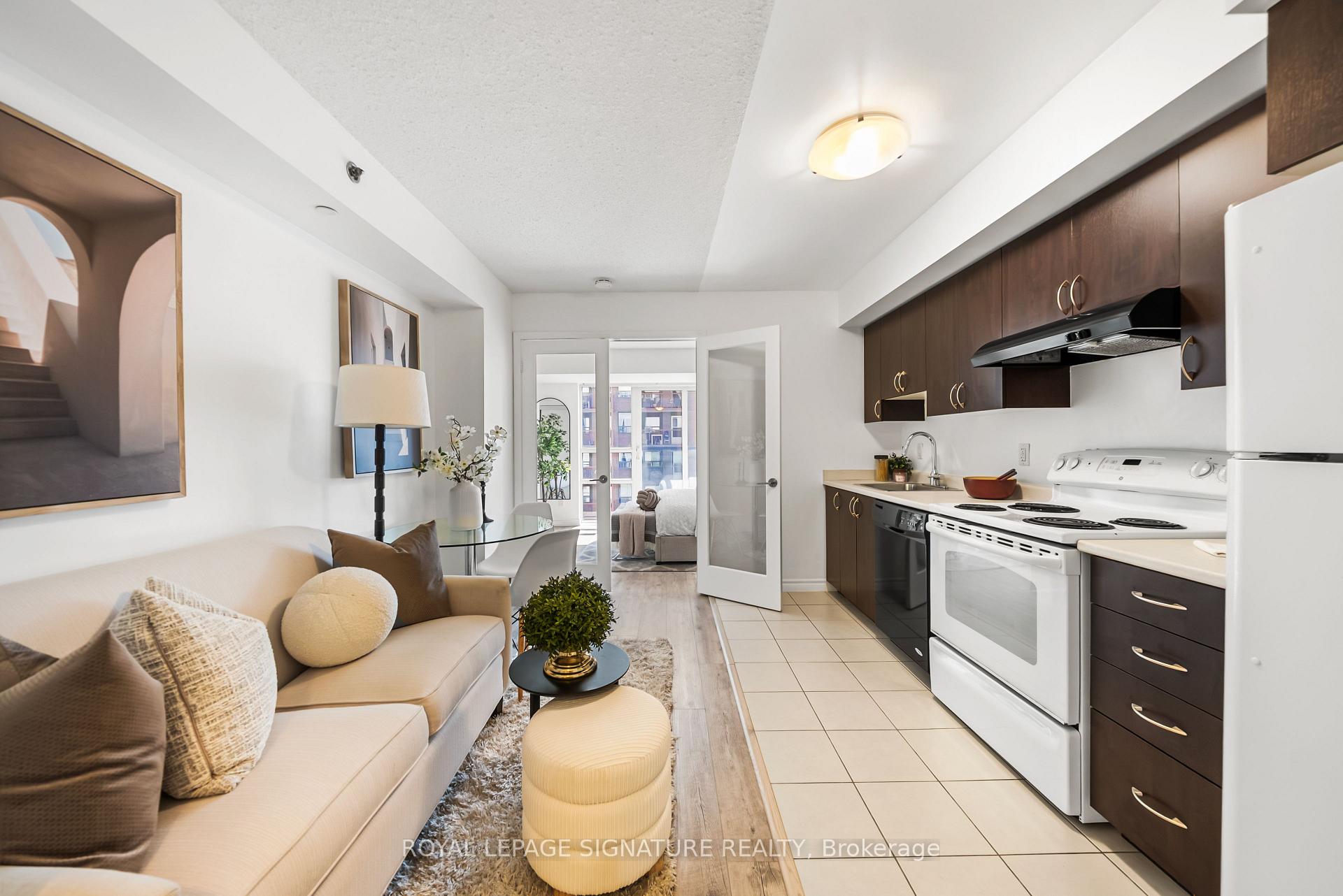 Photo of Unit 721, 35 Saranac Boulevard