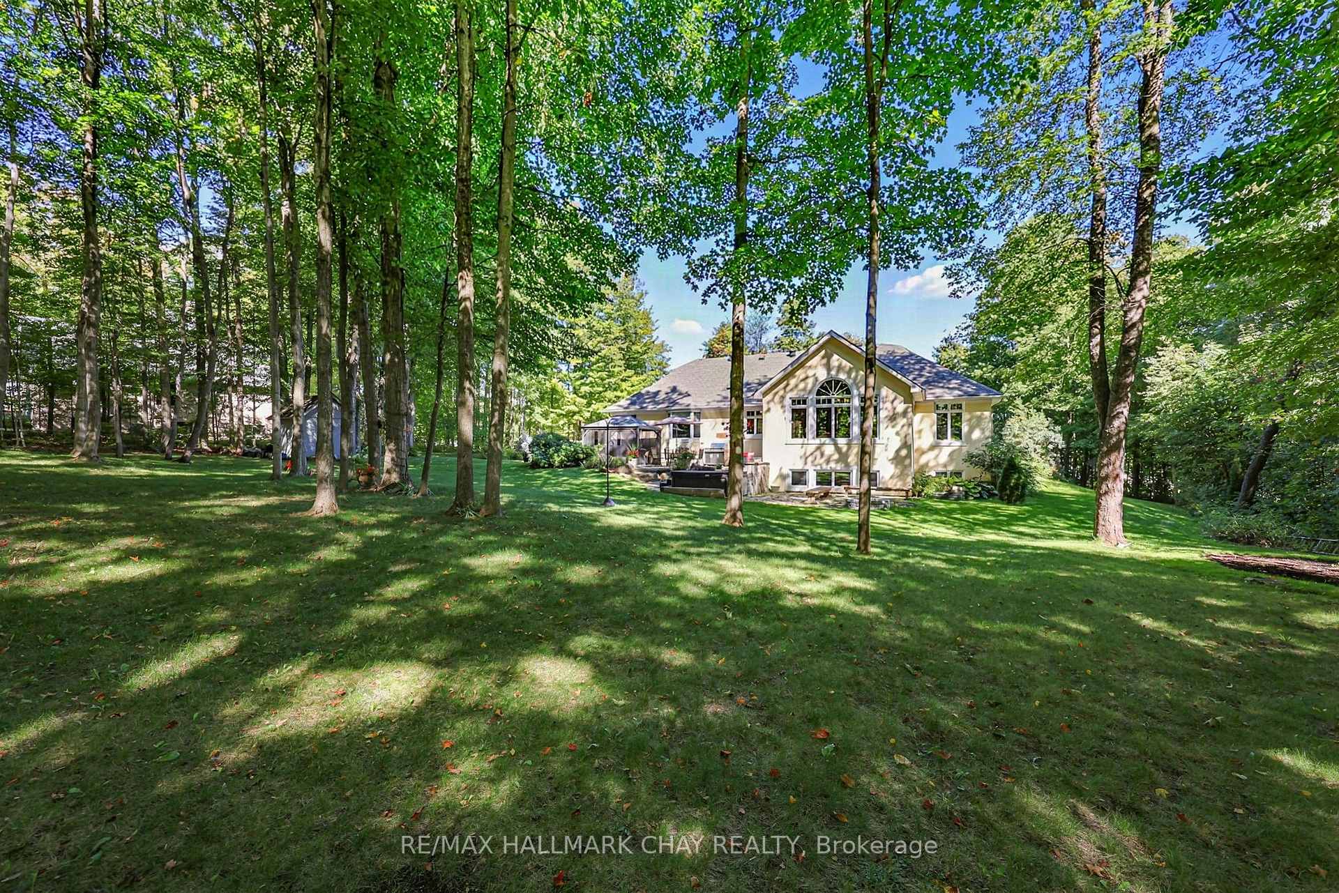 Photo 10 of 1919 Innisbrook Street, Innisfil, Rural Innisfil — HOMEH
