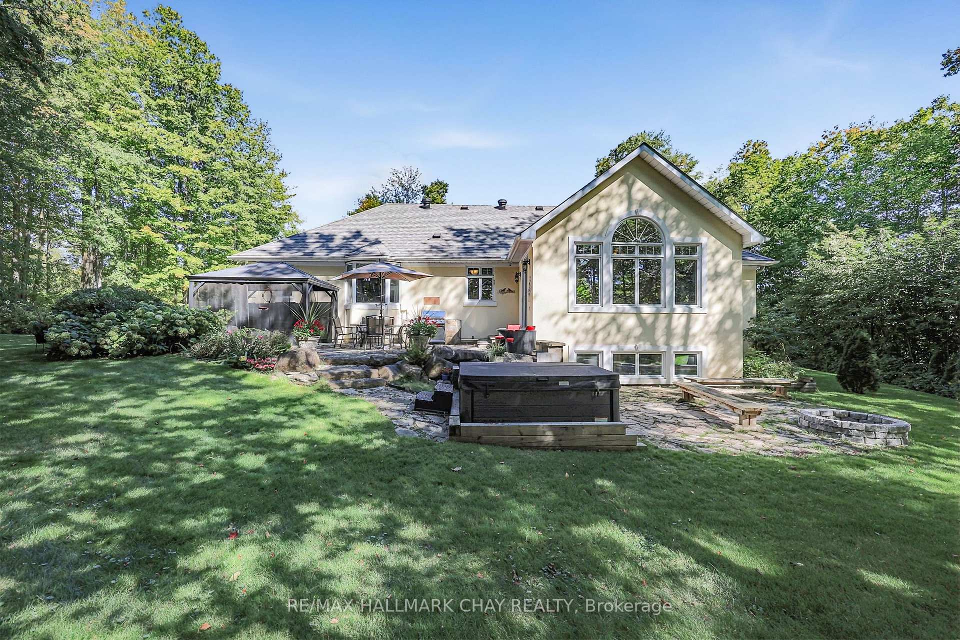 Photo 14 of 1919 Innisbrook Street, Innisfil, Rural Innisfil — HOMEH