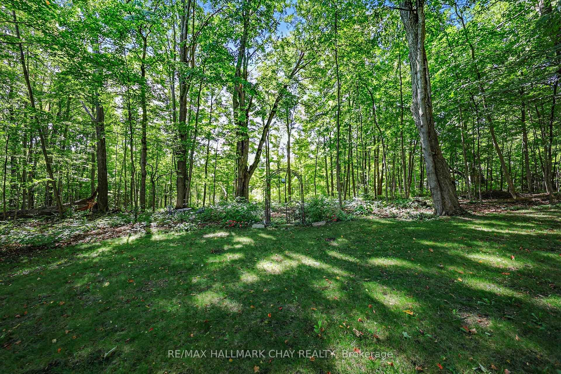 Photo 17 of 1919 Innisbrook Street, Innisfil, Rural Innisfil — HOMEH