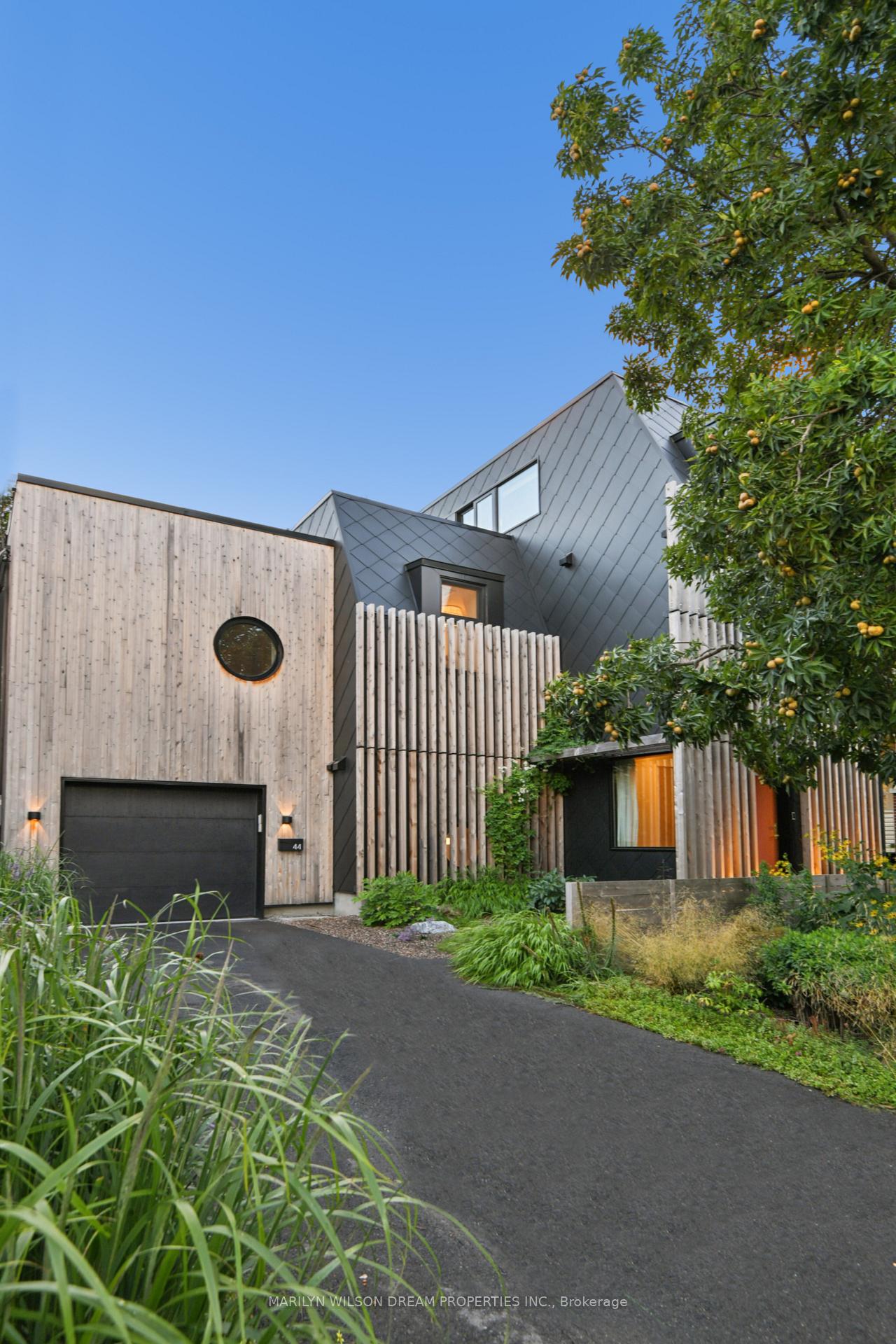 Photo 3 of 44 Warren Avenue, Ottawa, Ottawa West — HOMEH