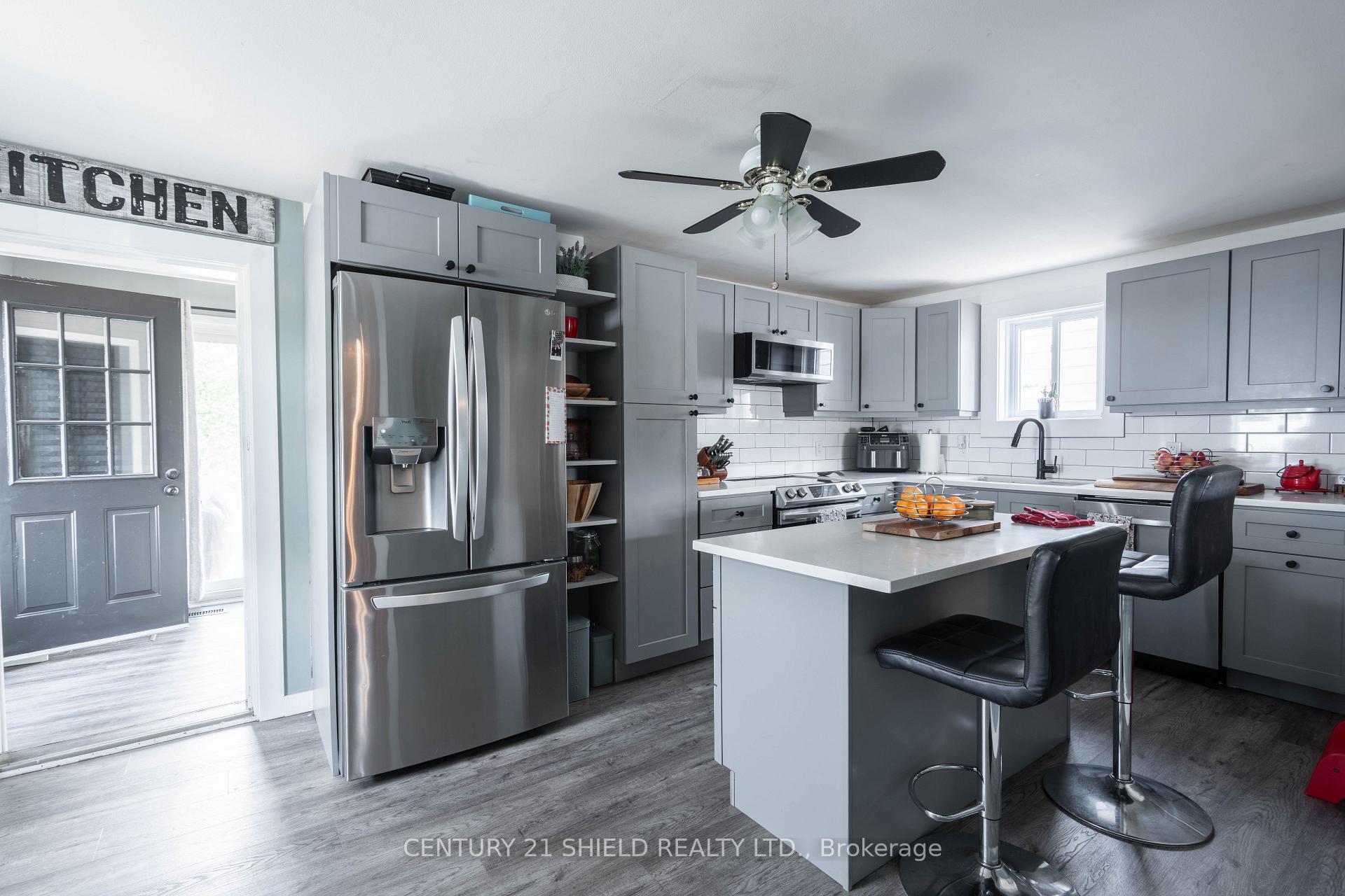 Photo 10 of 813 York Street, Cornwall, Cornwall — HOMEH