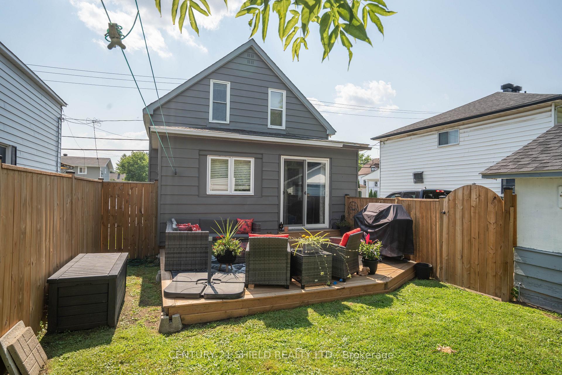 Photo 28 of 813 York Street, Cornwall, Cornwall — HOMEH