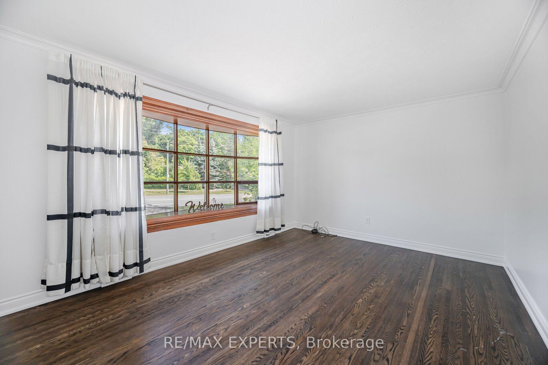 Photo 6 of 1286 Kipling Avenue, Etobicoke, Princess-Rosethorn — HOMEH