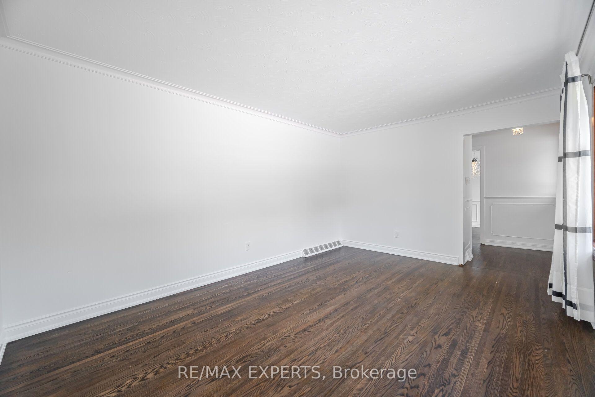 Photo 8 of 1286 Kipling Avenue, Etobicoke, Princess-Rosethorn — HOMEH