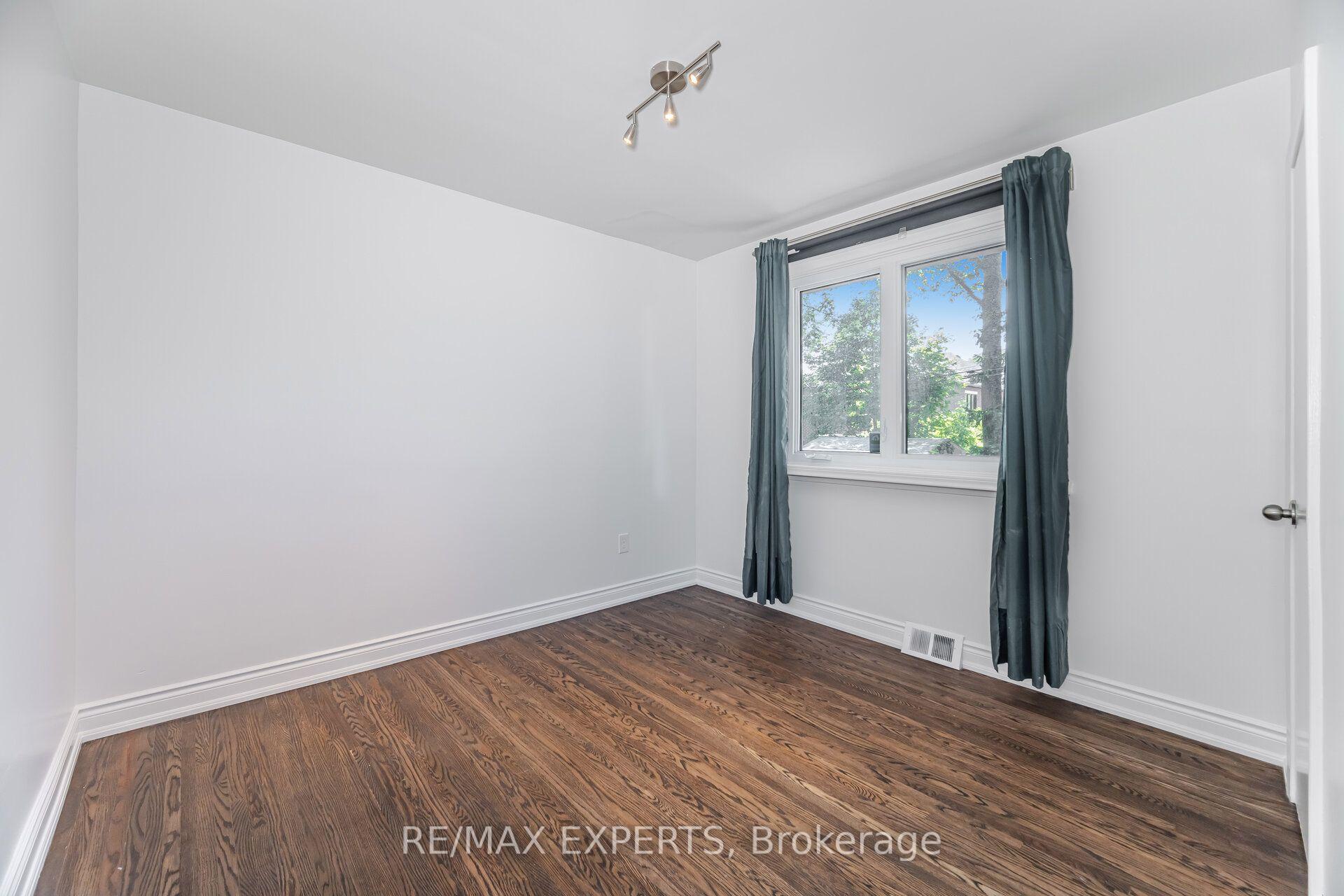Photo 18 of 1286 Kipling Avenue, Etobicoke, Princess-Rosethorn — HOMEH