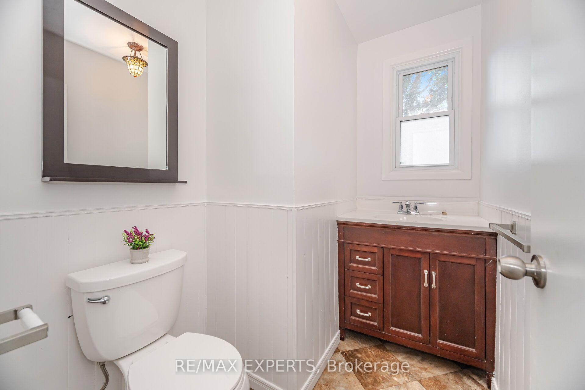 Photo 21 of 1286 Kipling Avenue, Etobicoke, Princess-Rosethorn — HOMEH