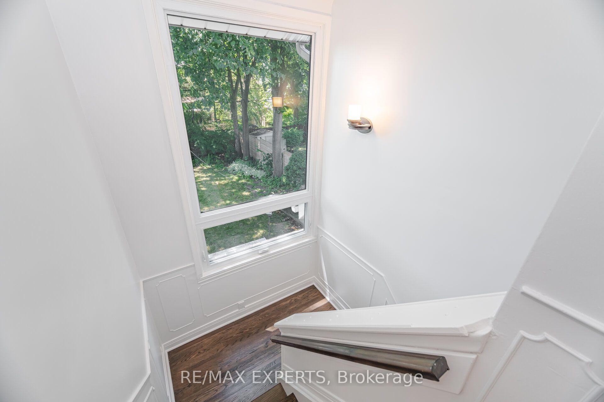 Photo 23 of 1286 Kipling Avenue, Etobicoke, Princess-Rosethorn — HOMEH