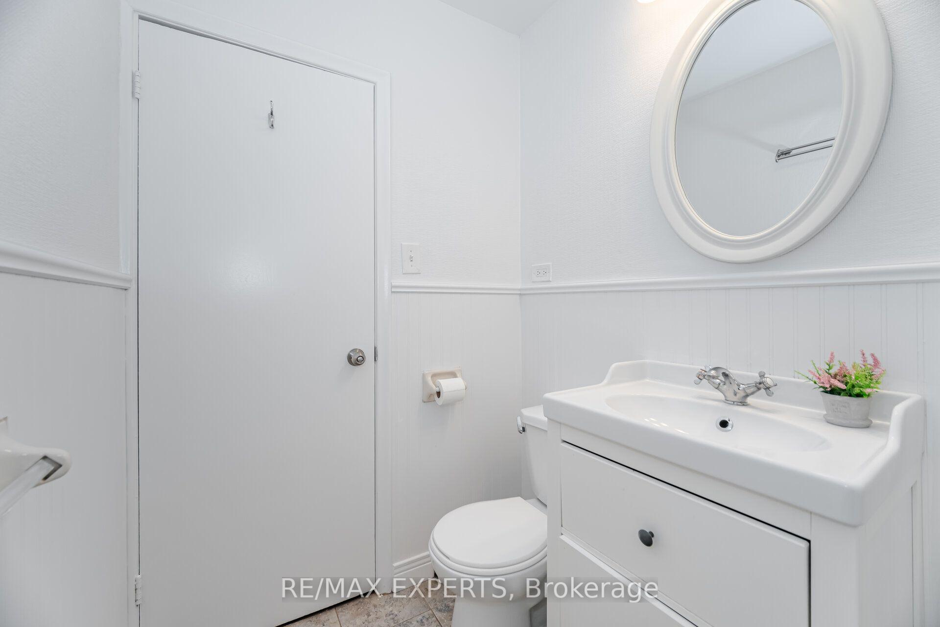 Photo 32 of 1286 Kipling Avenue, Etobicoke, Princess-Rosethorn — HOMEH