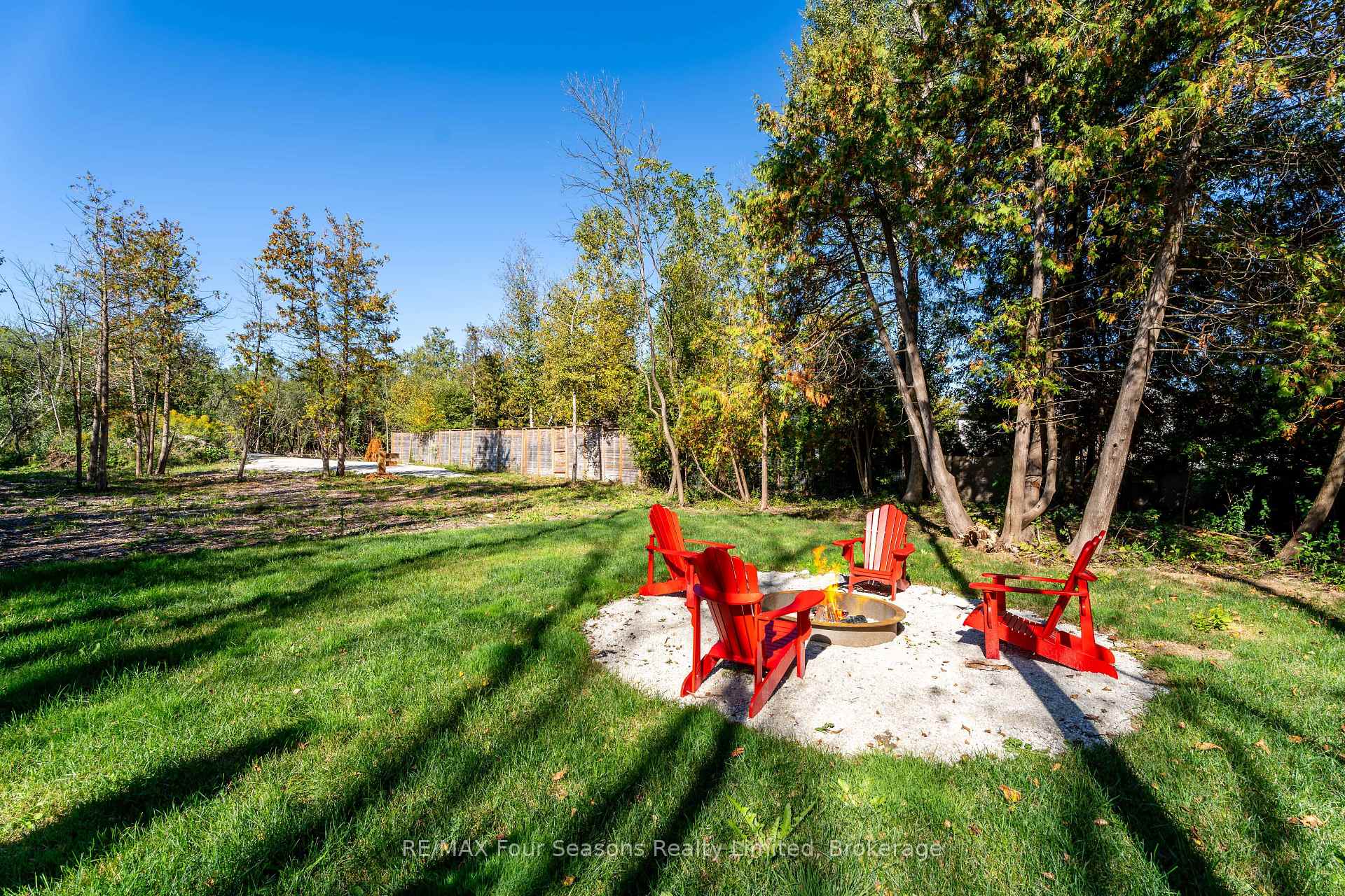 Photo of 9746 Beachwood Road