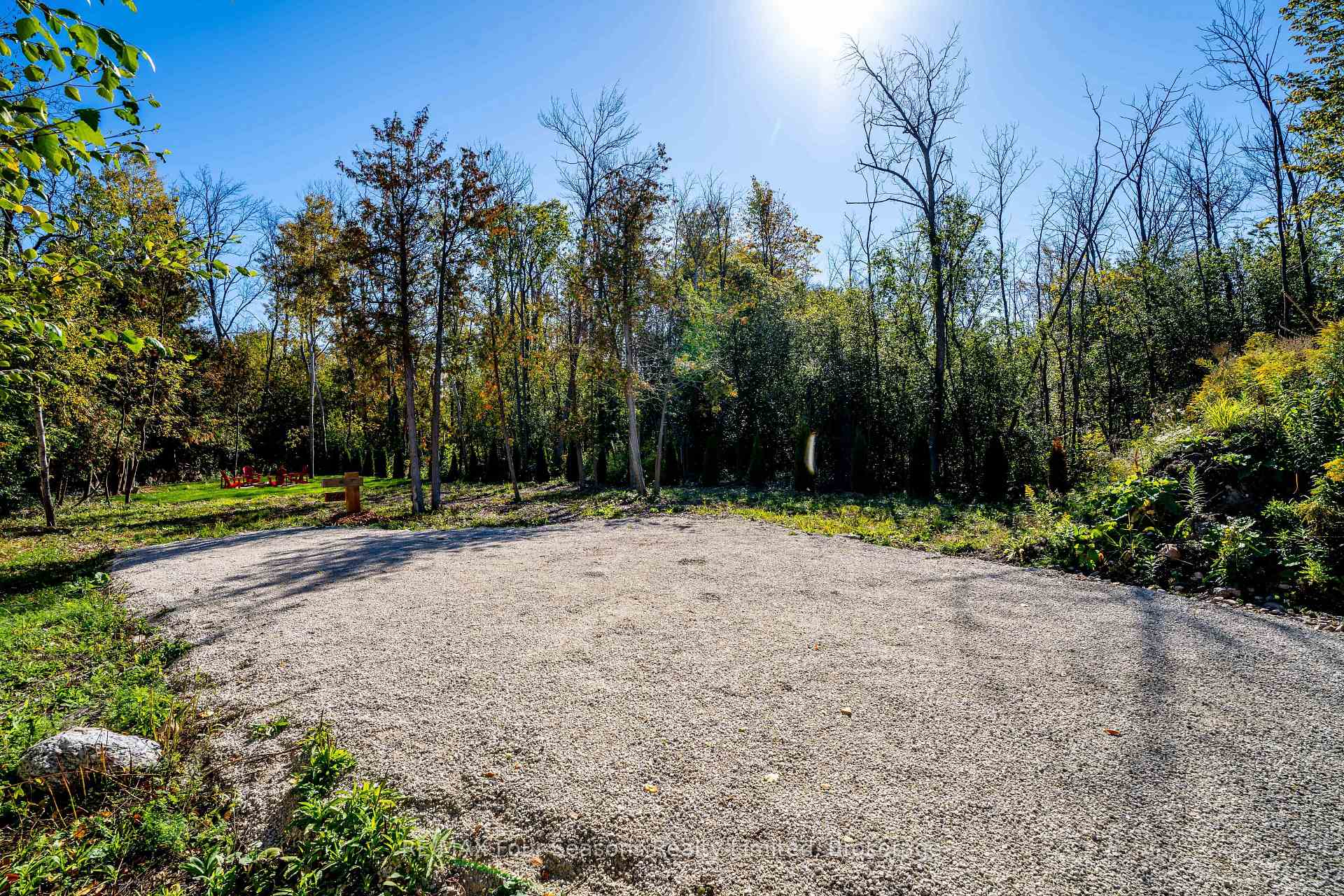 Photo 9 of 9746 Beachwood Road, Collingwood — HOMEH
