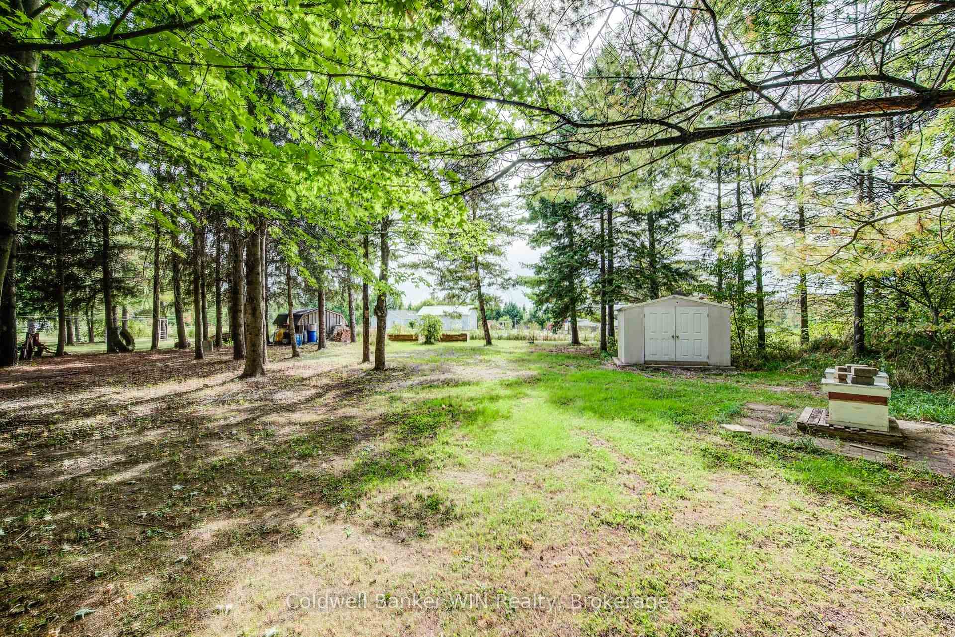 Photo 45 of 7356 Sideroad 12, Mapleton, Rural Mapleton — HOMEH