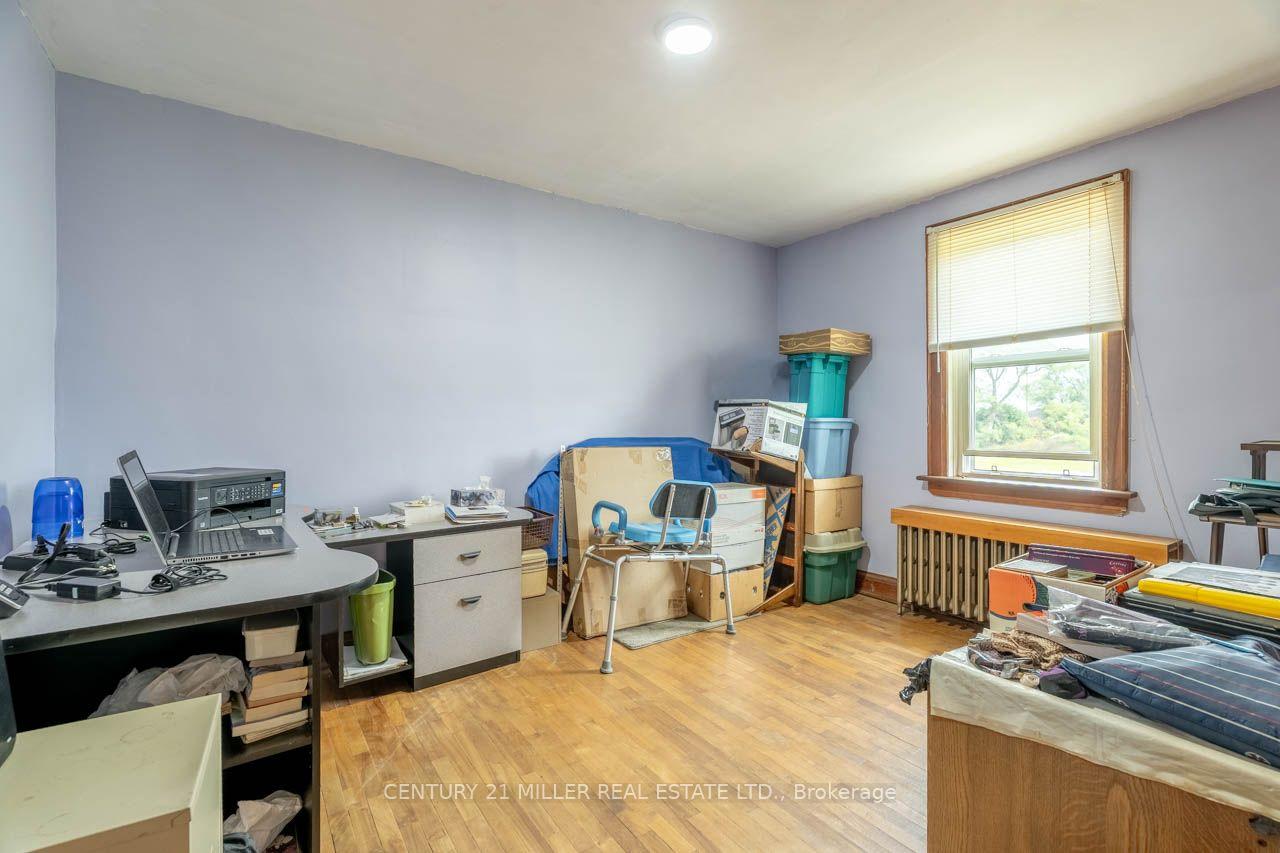 Photo 15 of 3029 Burnhamthorpe Road W, Milton, Rural Trafalgar — HOMEH