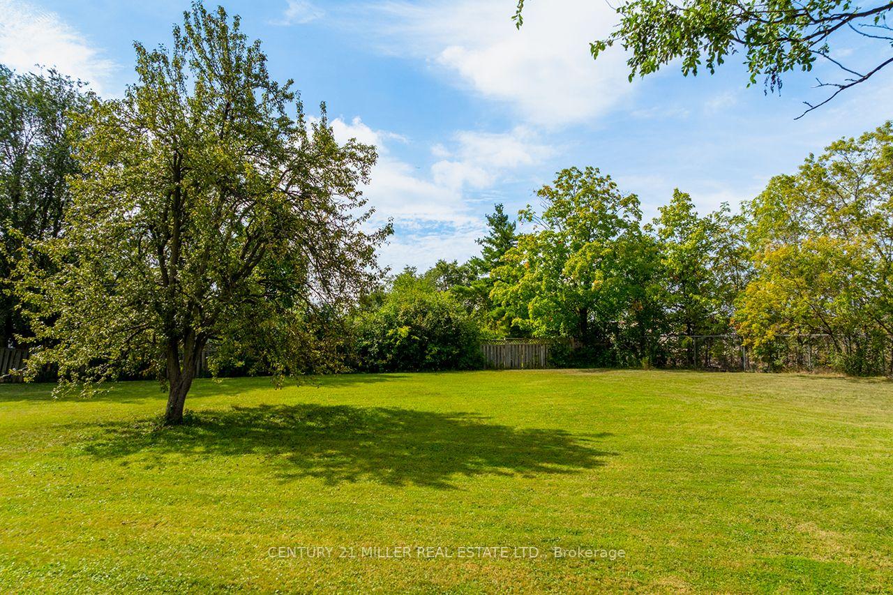 Photo 24 of 3029 Burnhamthorpe Road W, Milton, Rural Trafalgar — HOMEH