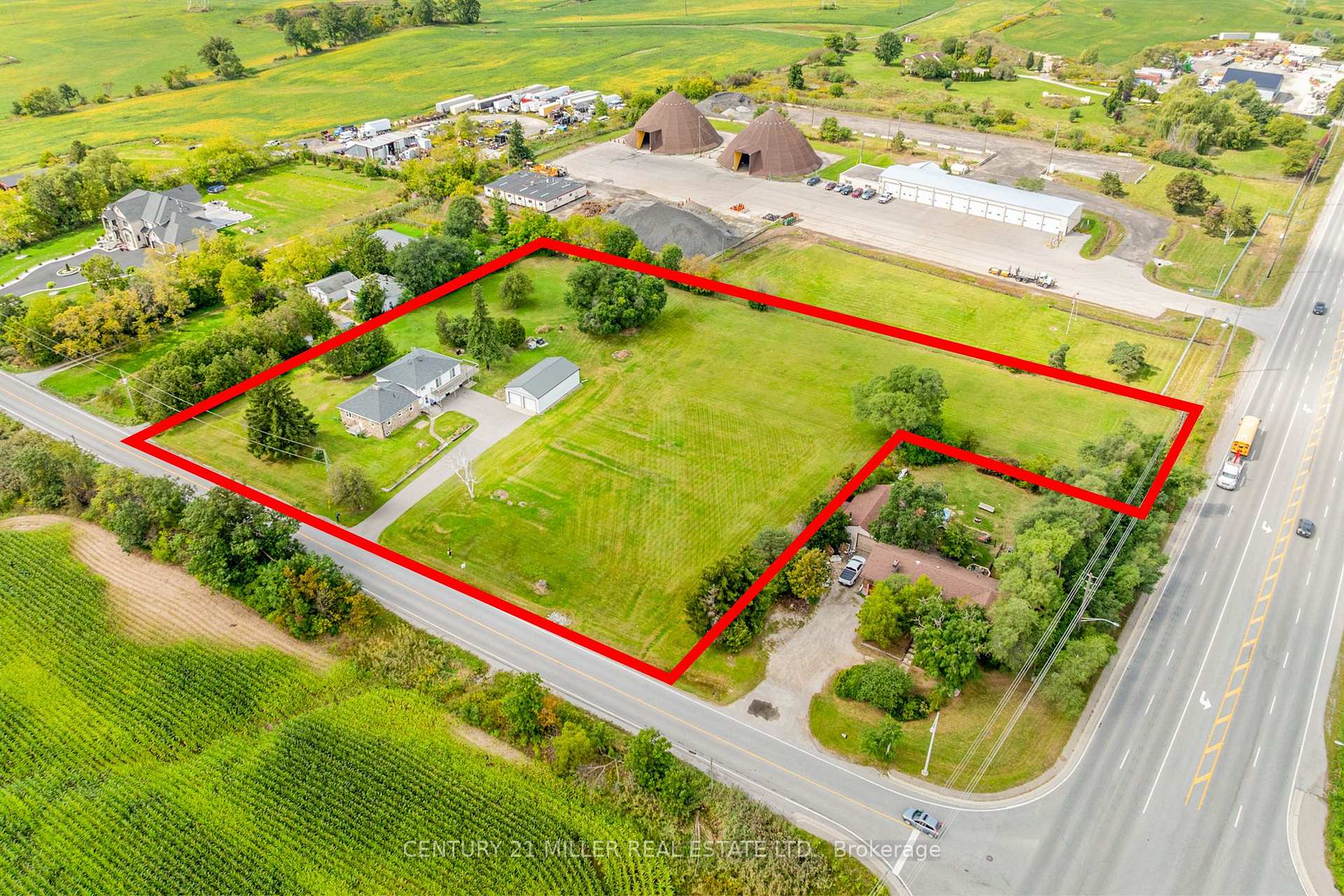 Photo 29 of 3029 Burnhamthorpe Road W, Milton, Rural Trafalgar — HOMEH