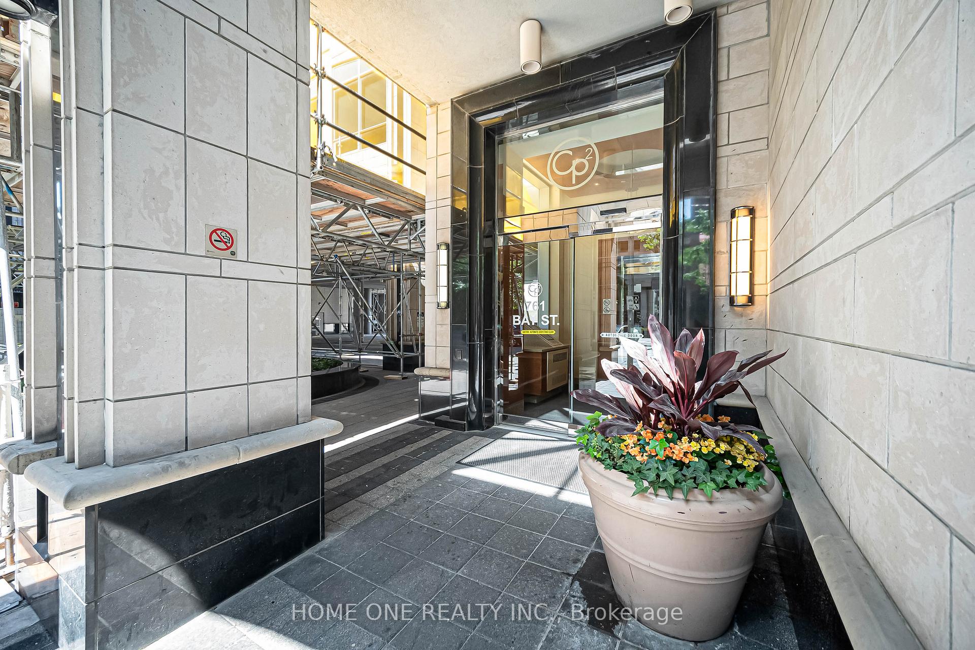 Photo 2 of Unit 2604, 761 Bay Street, Toronto, Bay Street Corridor — HOMEH