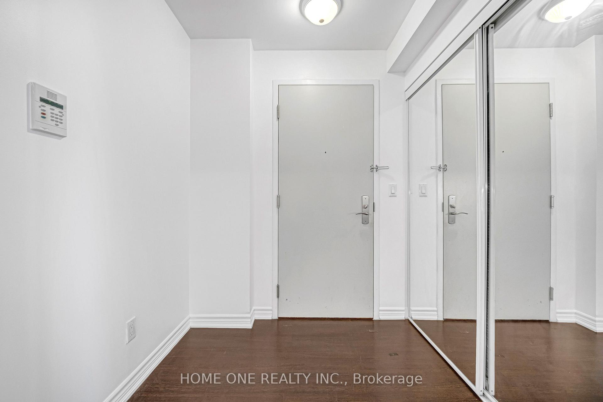 Photo 7 of Unit 2604, 761 Bay Street, Toronto, Bay Street Corridor — HOMEH