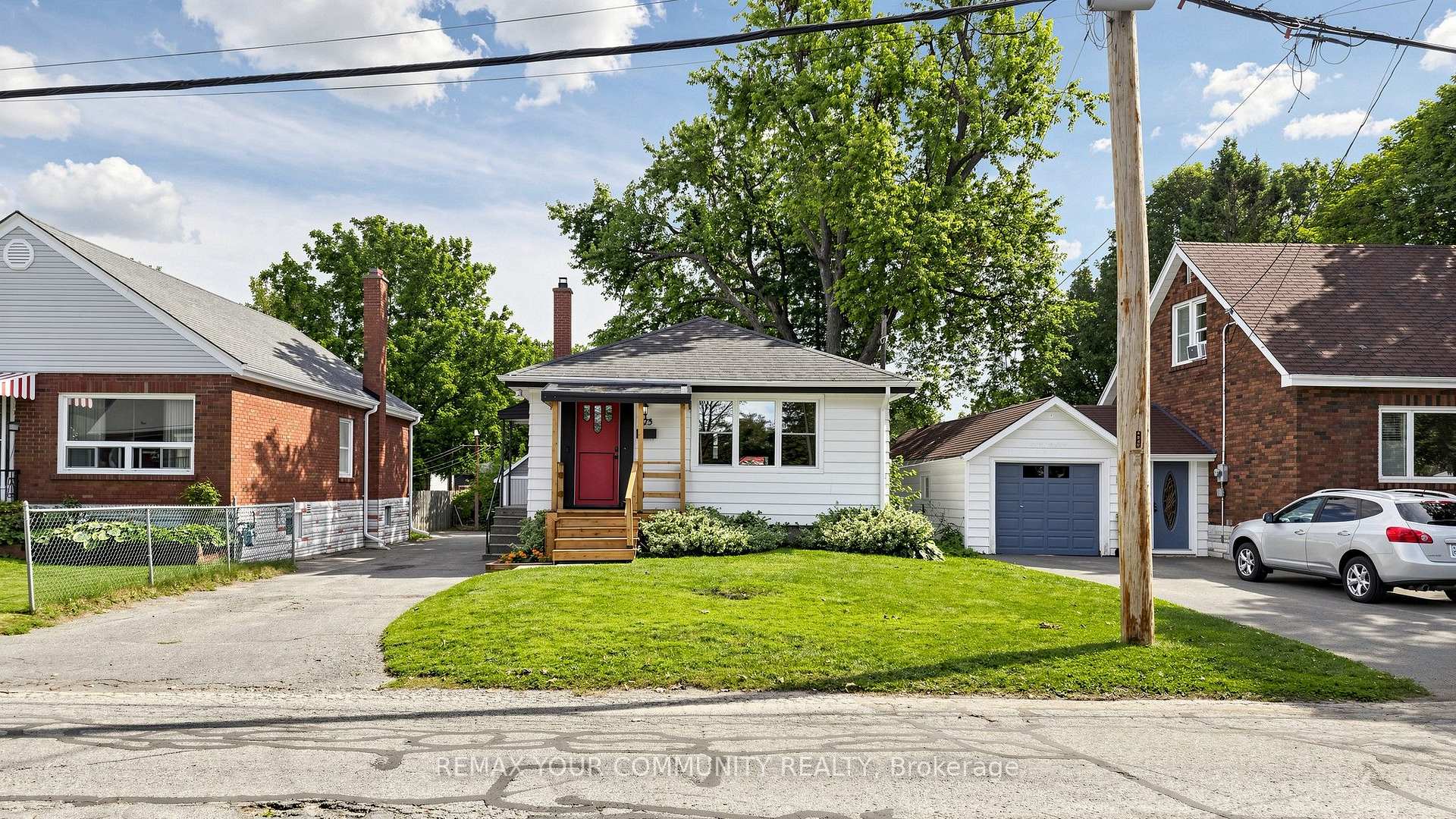 Photo of 675 Lundys Lane