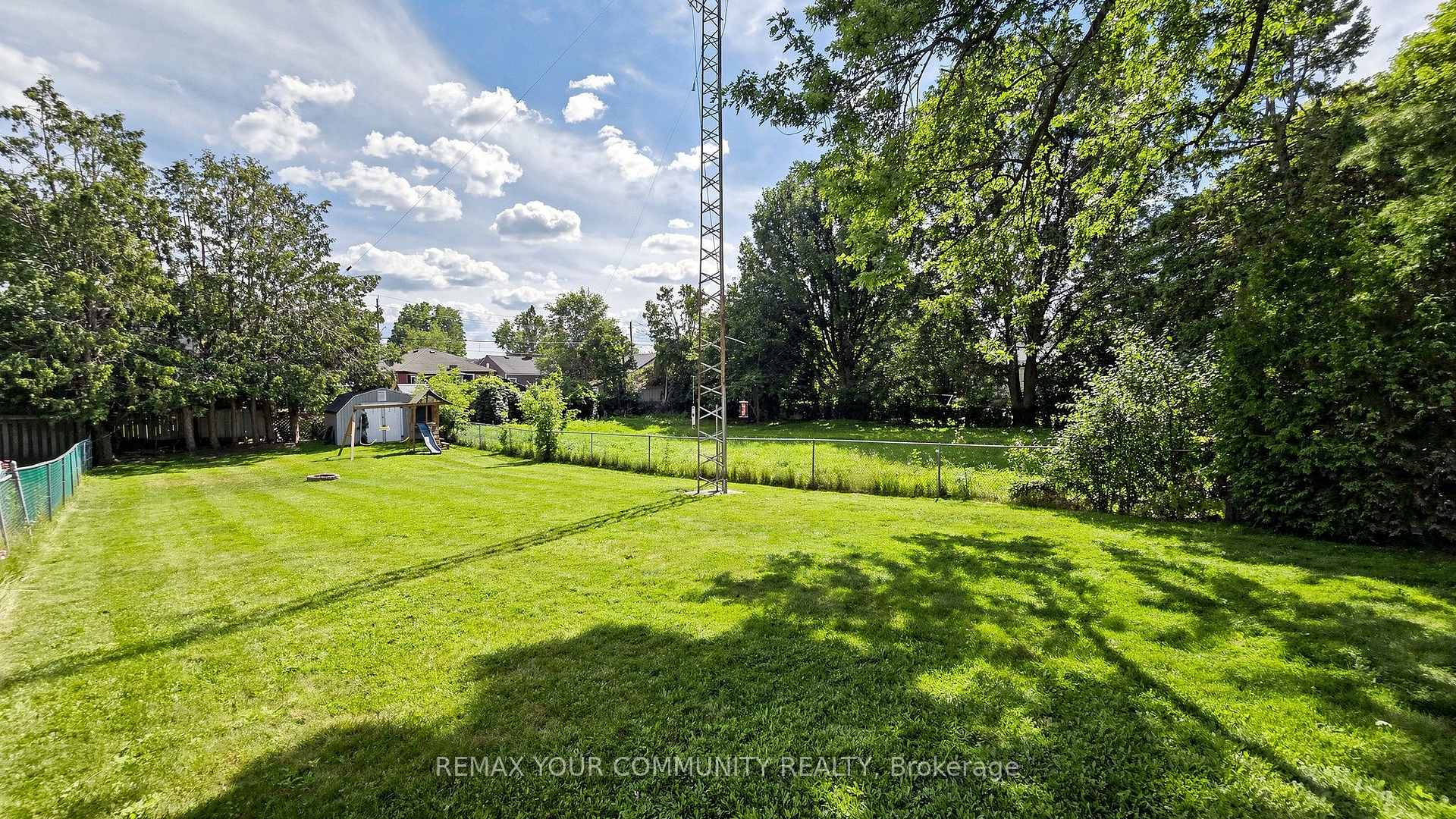 Photo 49 of 675 Lundys Lane, Peterborough, Otonabee Ward 1 — HOMEH