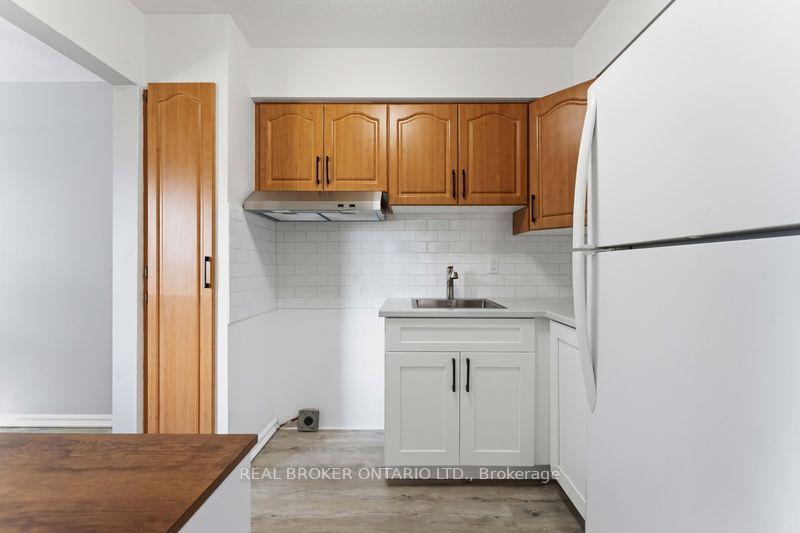 Photo 15 of Unit 105, 2044 Arrowsmith Drive, Ottawa, Beacon Hill South — HOMEH