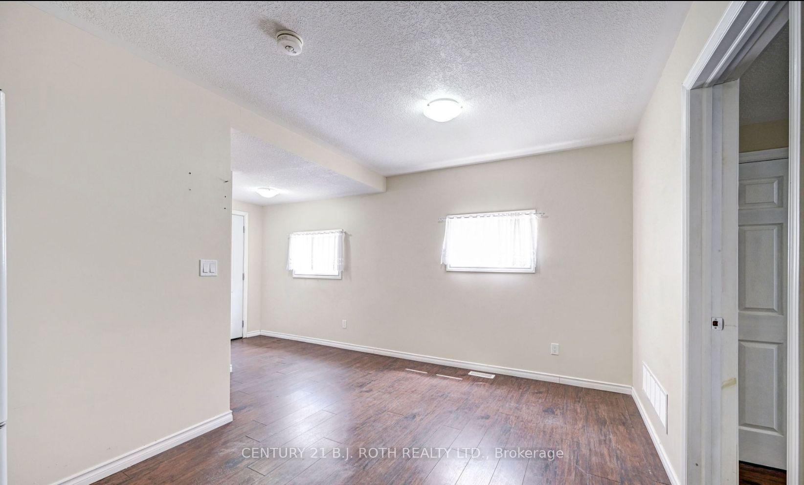 Photo 2 of Unit 3, 303 Moffat Street, Orillia — HOMEH