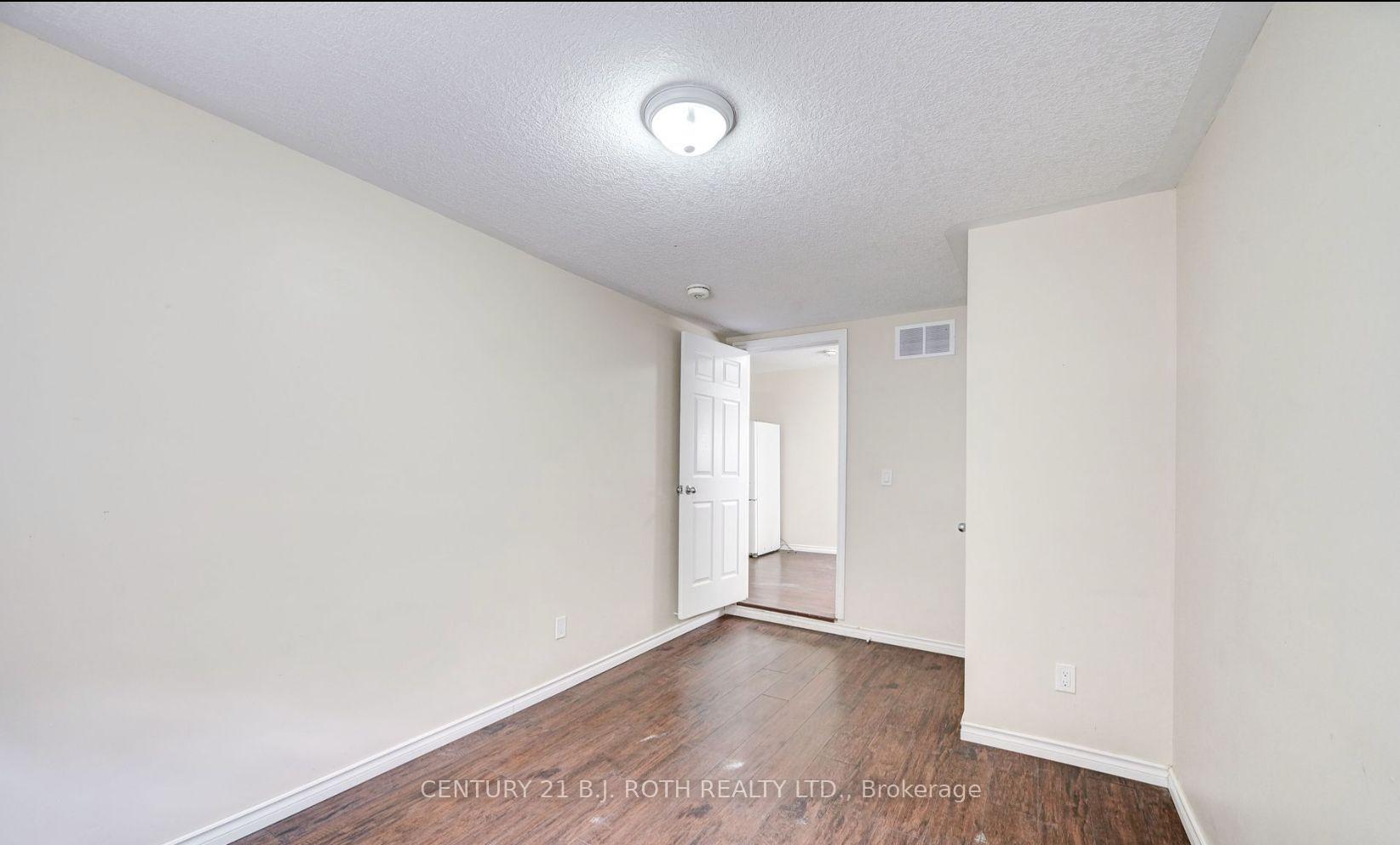 Photo 7 of Unit 3, 303 Moffat Street, Orillia — HOMEH