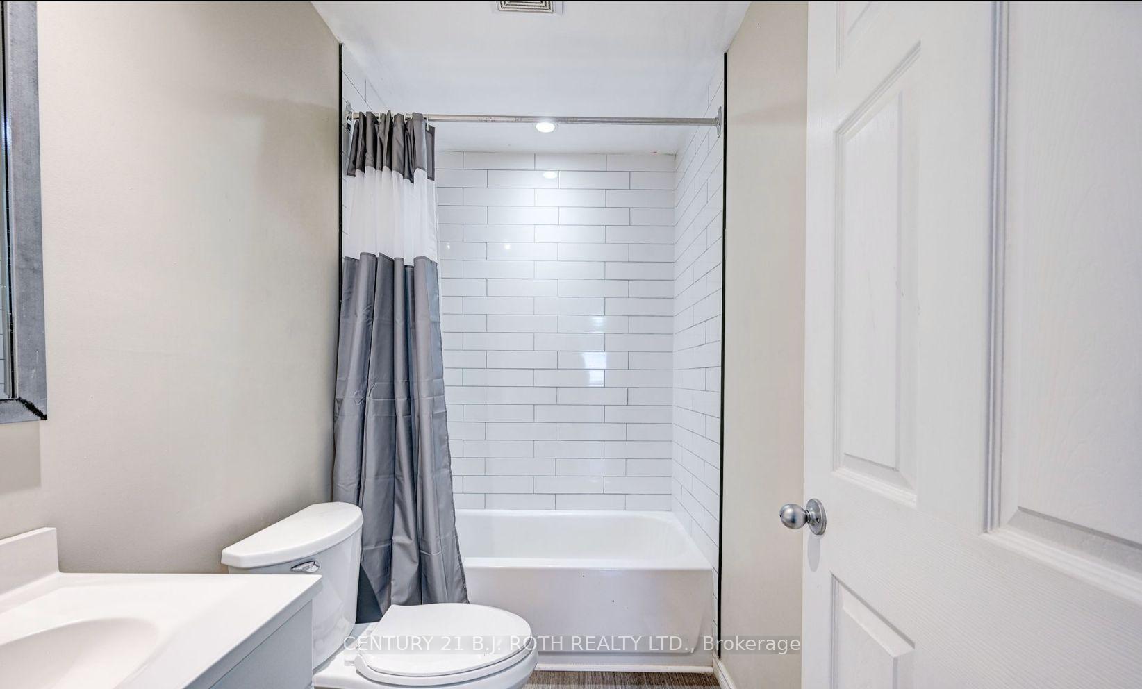 Photo 9 of Unit 3, 303 Moffat Street, Orillia — HOMEH