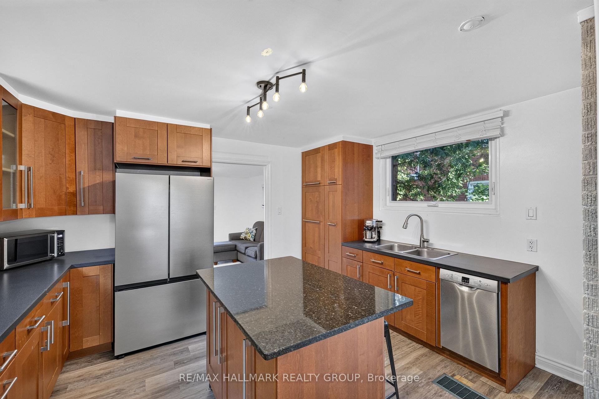 Photo 20 of 109 Lees Avenue, Ottawa, Ottawa East — HOMEH