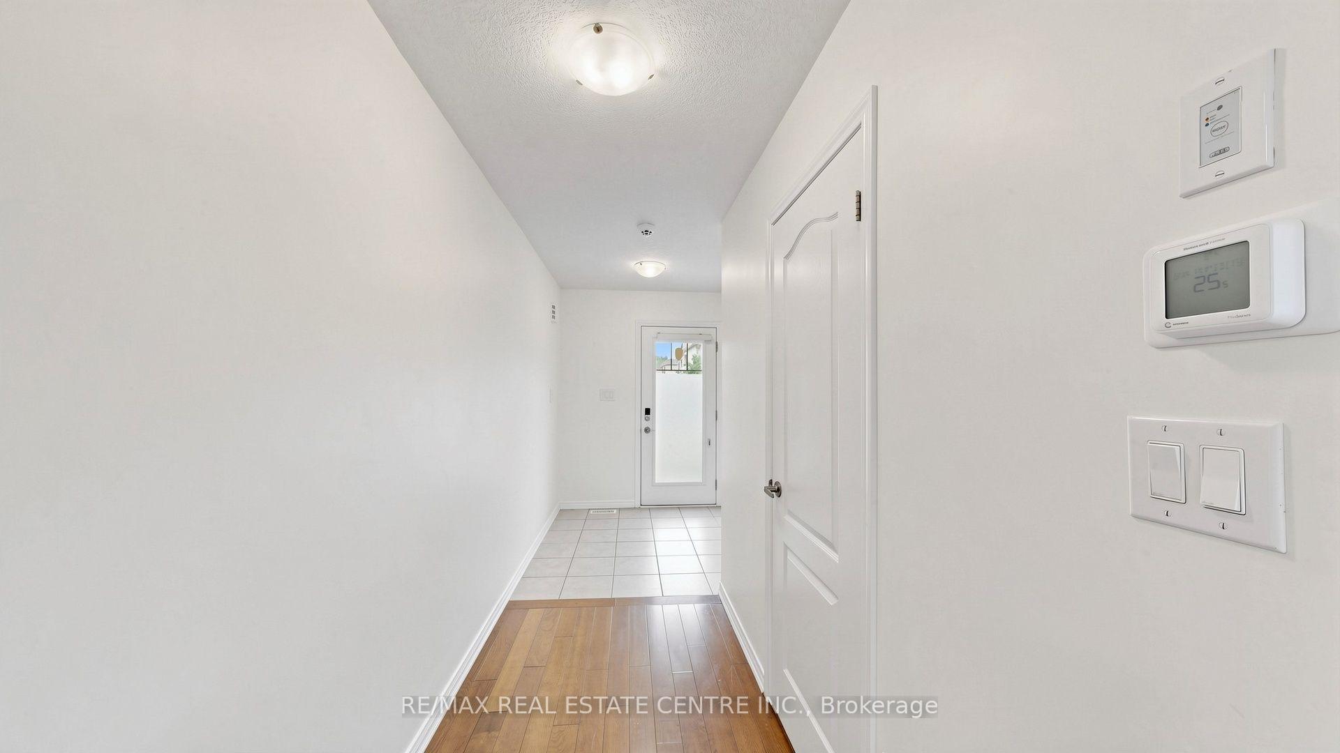Photo 40 of 300 Bedrock Drive, Hamilton, Stoney Creek Mountain — HOMEH
