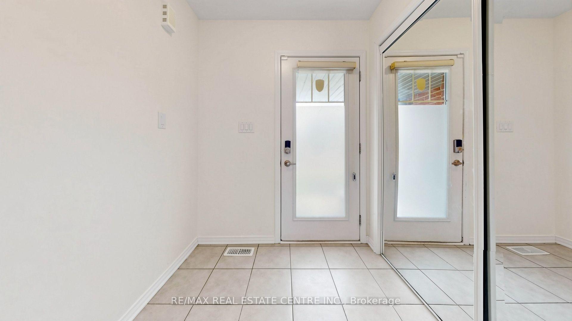 Photo 42 of 300 Bedrock Drive, Hamilton, Stoney Creek Mountain — HOMEH