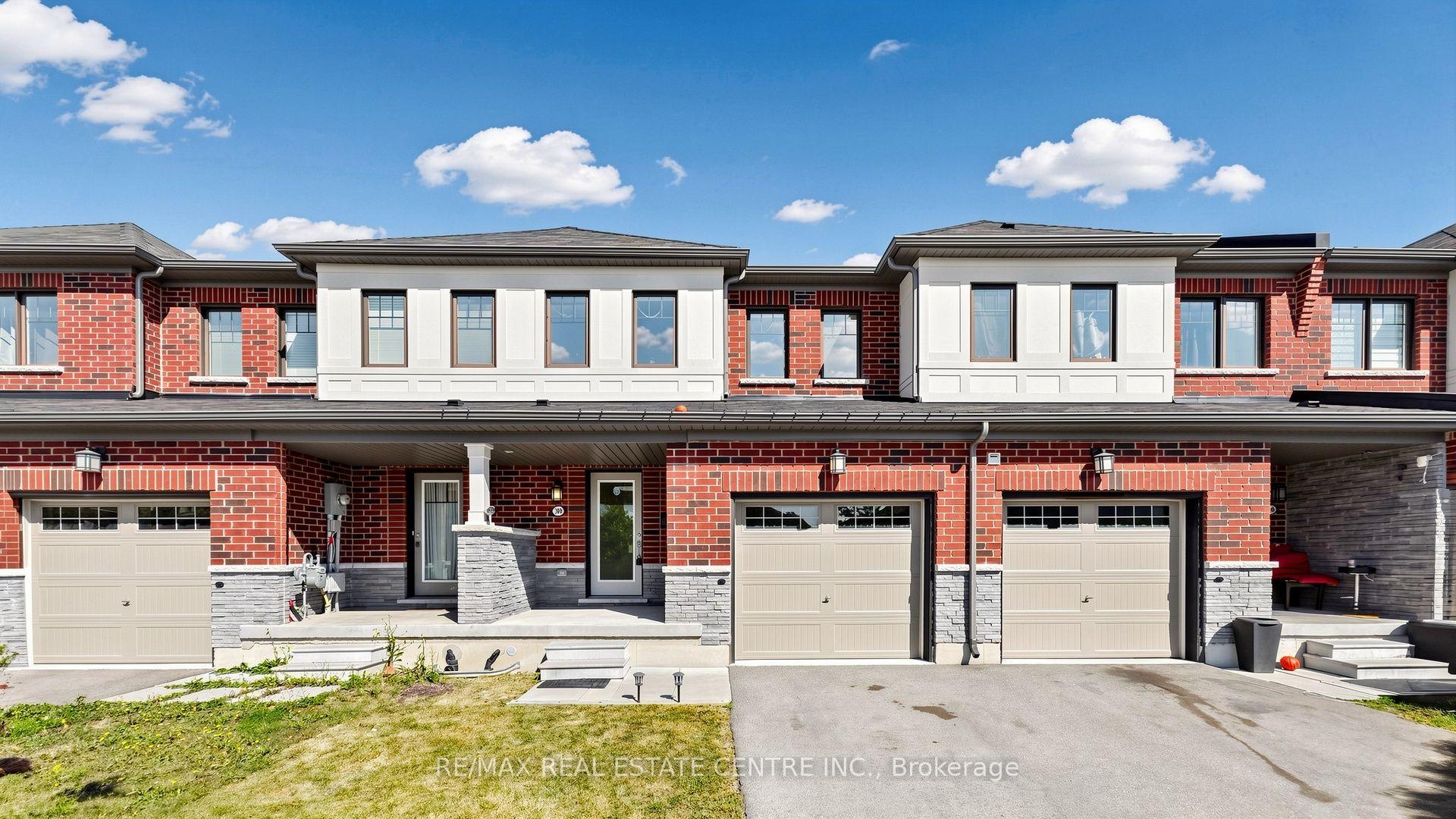 Photo 3 of 300 Bedrock Drive, Hamilton, Stoney Creek Mountain — HOMEH