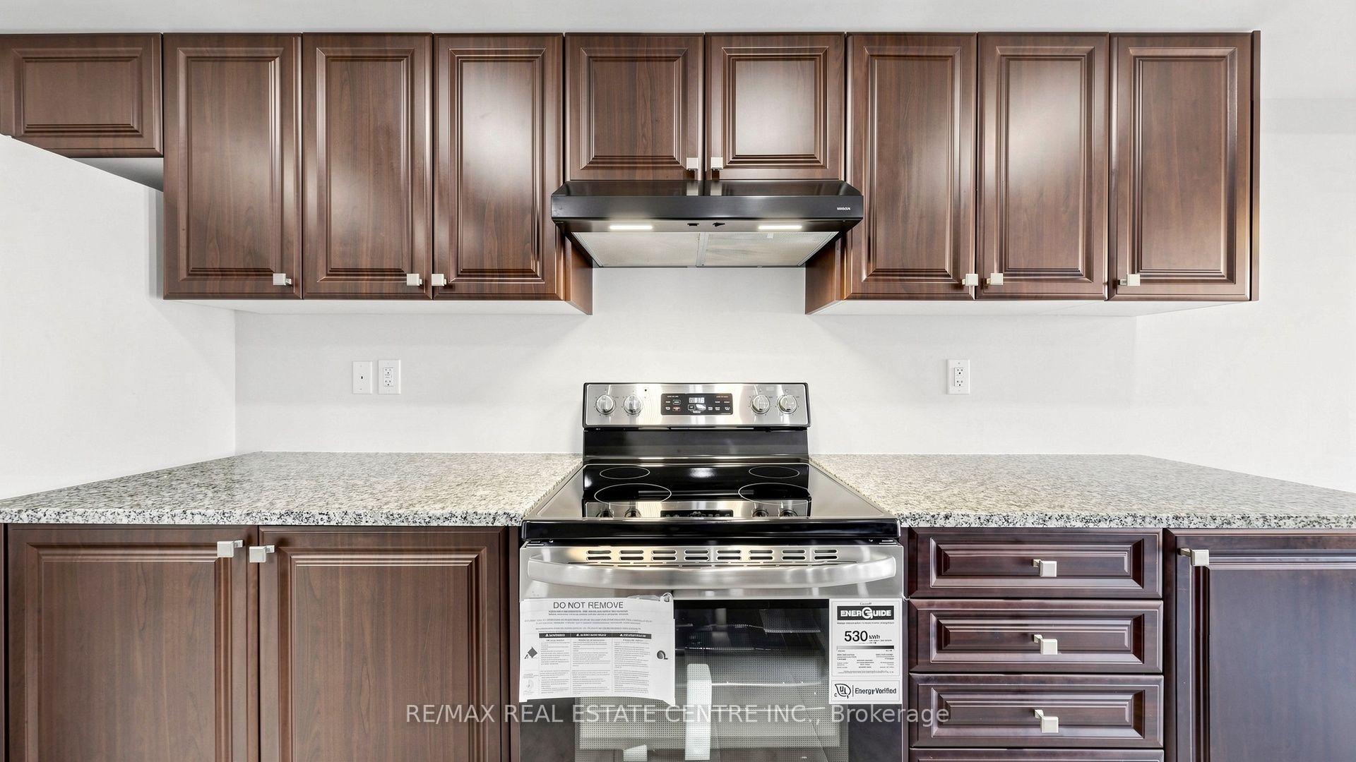 Photo 21 of 300 Bedrock Drive, Hamilton, Stoney Creek Mountain — HOMEH