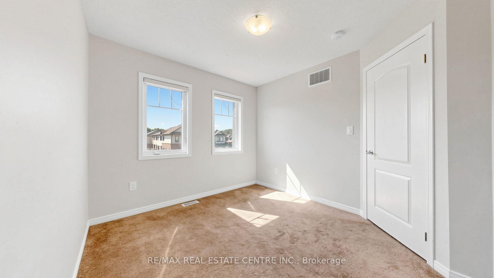 Photo 61 of 300 Bedrock Drive, Hamilton, Stoney Creek Mountain — HOMEH