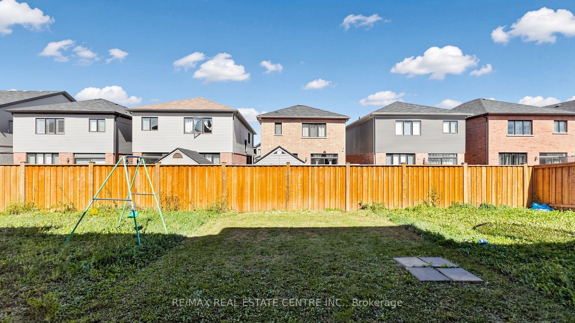 Photo 85 of 300 Bedrock Drive, Hamilton, Stoney Creek Mountain — HOMEH