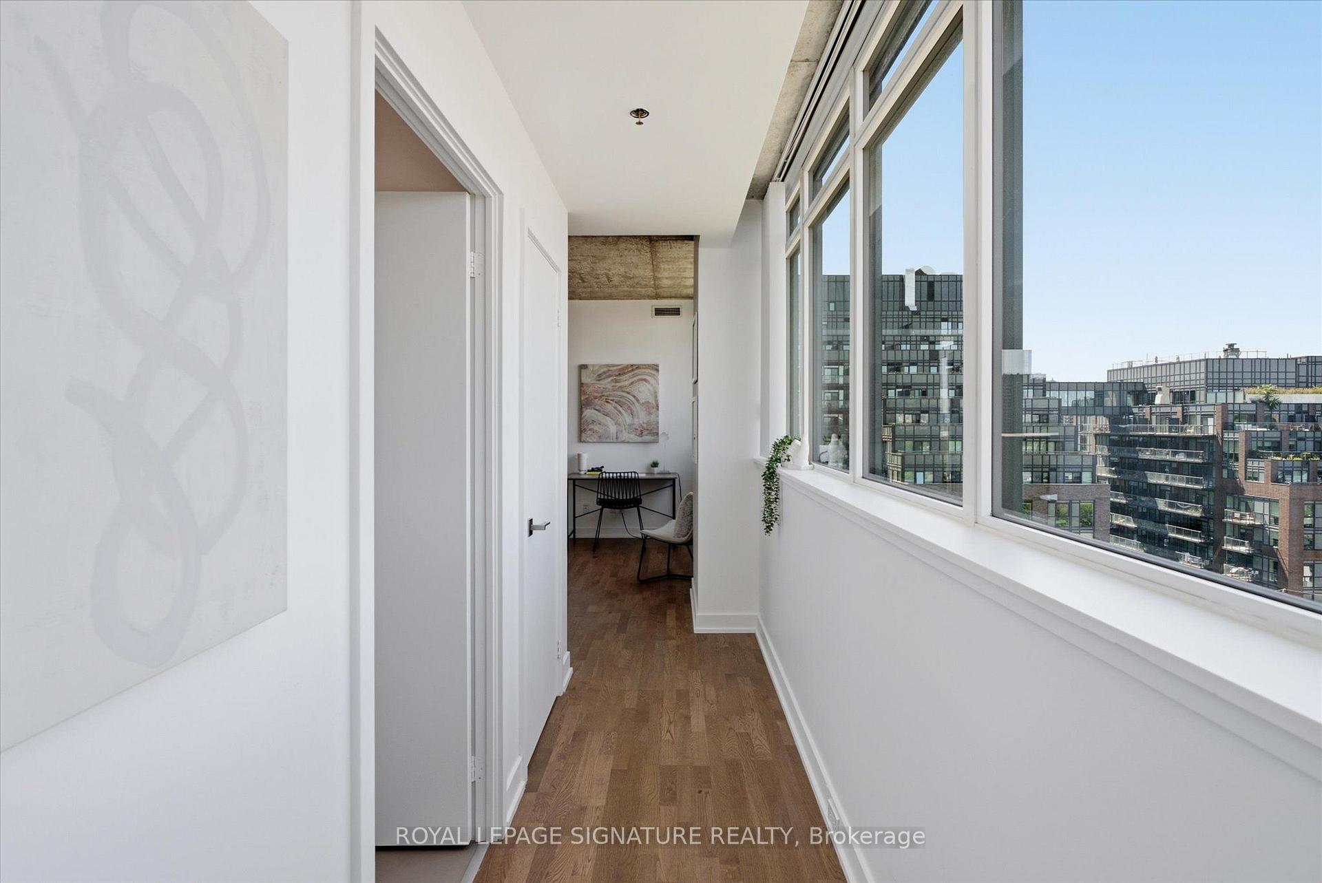 Photo 2 of Unit 921, 20 Minowan Miikan Lane, Toronto, Little Portugal — HOMEH