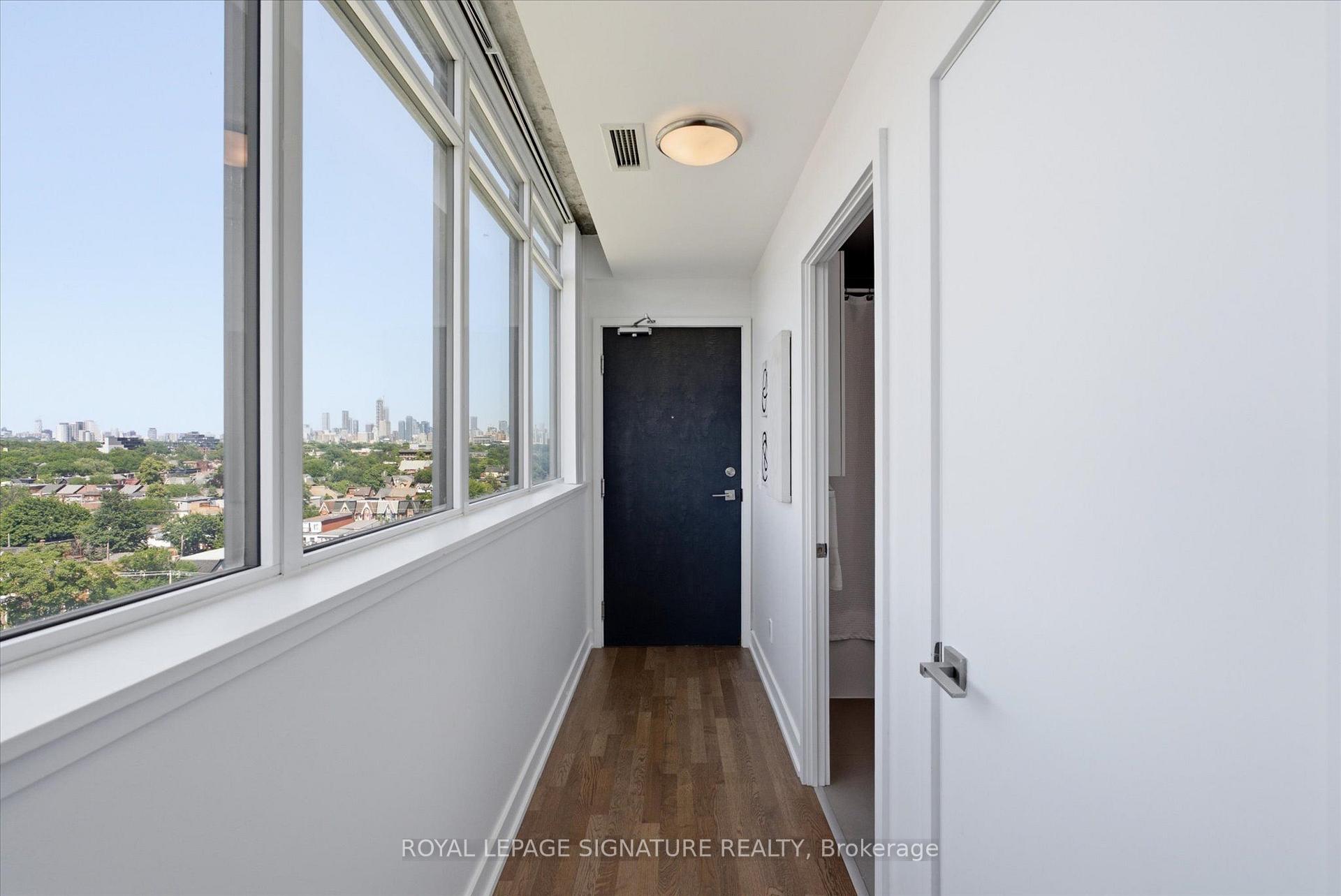 Photo 3 of Unit 921, 20 Minowan Miikan Lane, Toronto, Little Portugal — HOMEH