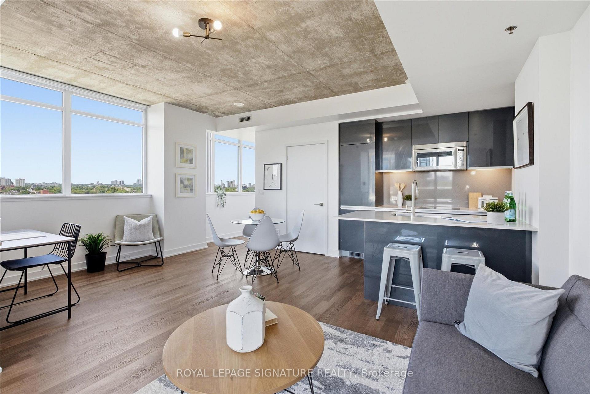 Photo 6 of Unit 921, 20 Minowan Miikan Lane, Toronto, Little Portugal — HOMEH