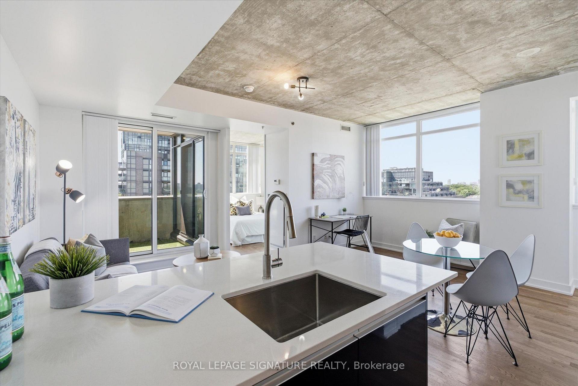 Photo 8 of Unit 921, 20 Minowan Miikan Lane, Toronto, Little Portugal — HOMEH