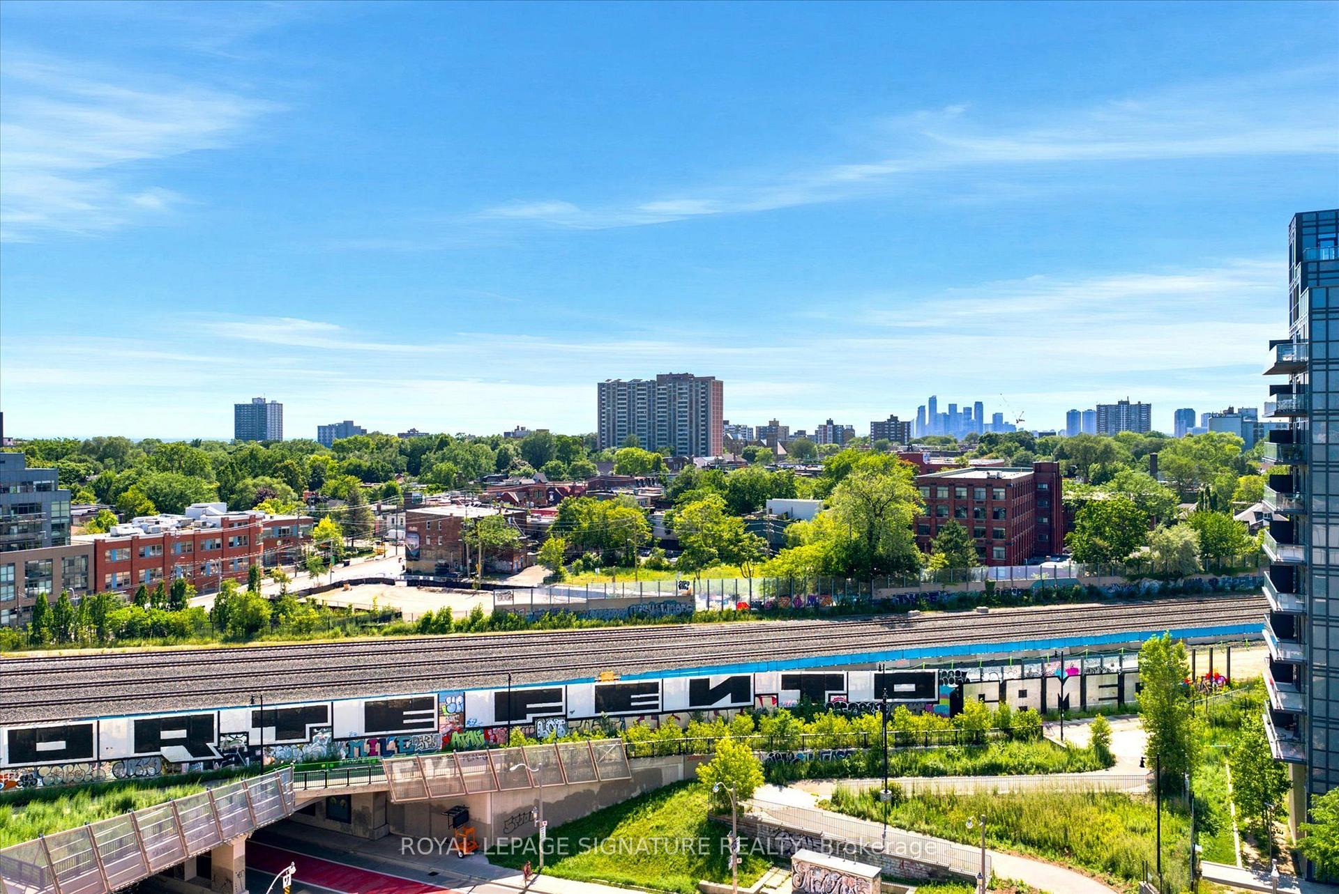 Photo 16 of Unit 921, 20 Minowan Miikan Lane, Toronto, Little Portugal — HOMEH
