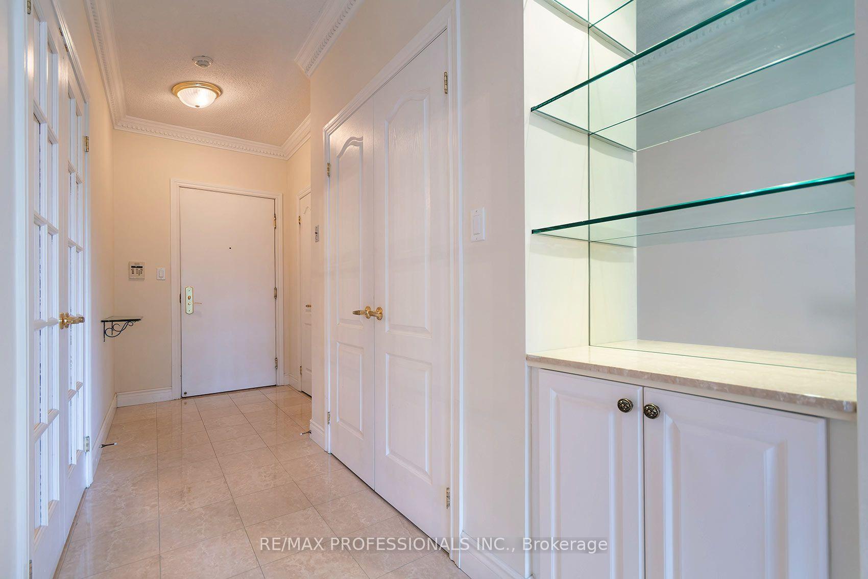 Photo 6 of Unit 606, 2 Aberfoyle Crescent, Etobicoke, Islington-City Centre West — HOMEH