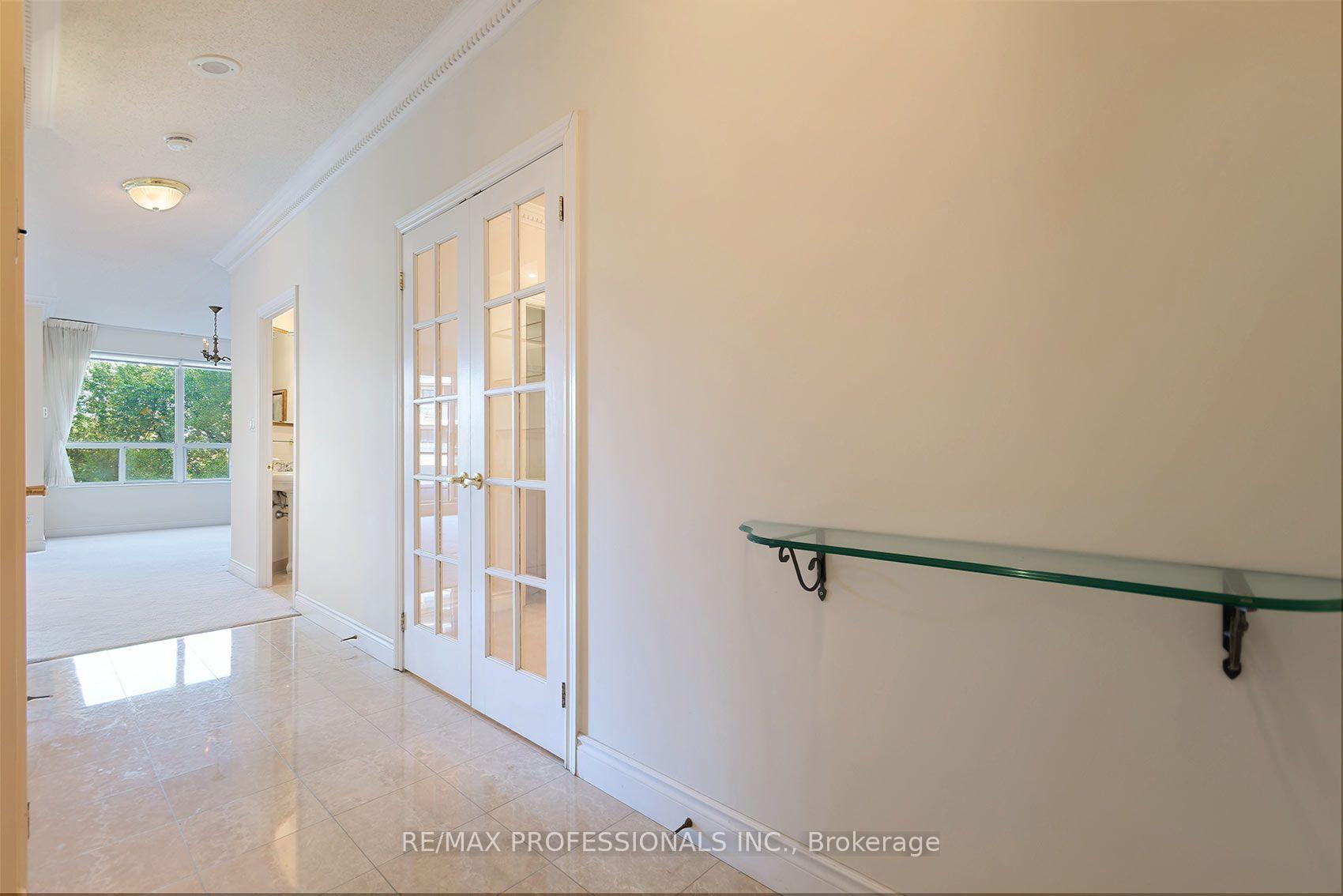 Photo 7 of Unit 606, 2 Aberfoyle Crescent, Etobicoke, Islington-City Centre West — HOMEH