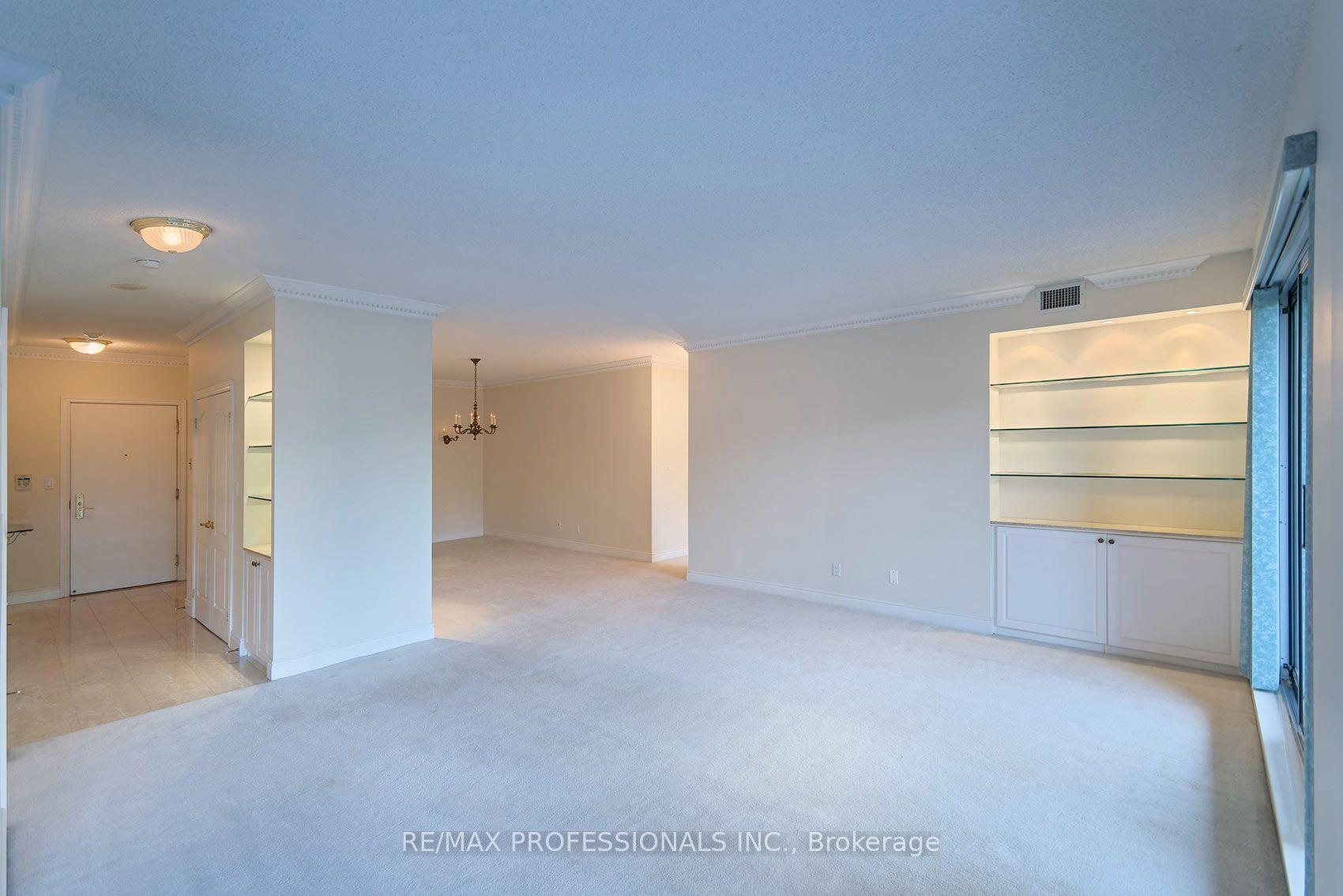 Photo 11 of Unit 606, 2 Aberfoyle Crescent, Etobicoke, Islington-City Centre West — HOMEH