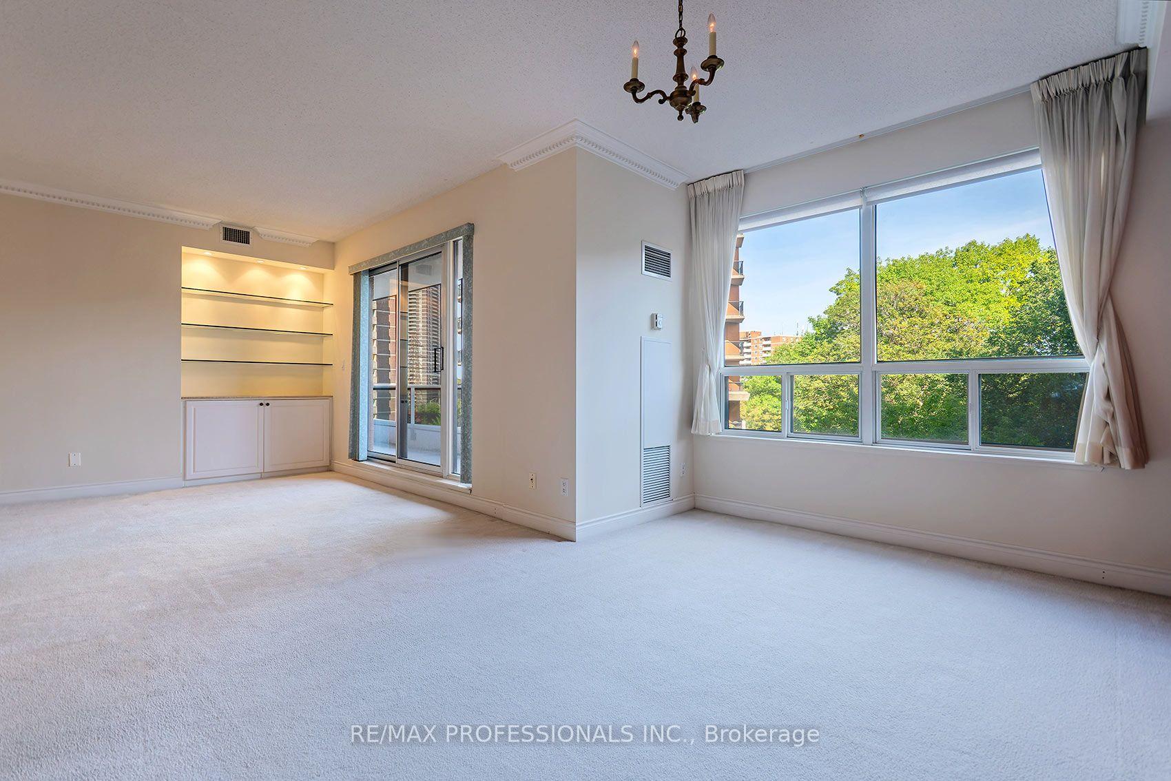 Photo 15 of Unit 606, 2 Aberfoyle Crescent, Etobicoke, Islington-City Centre West — HOMEH