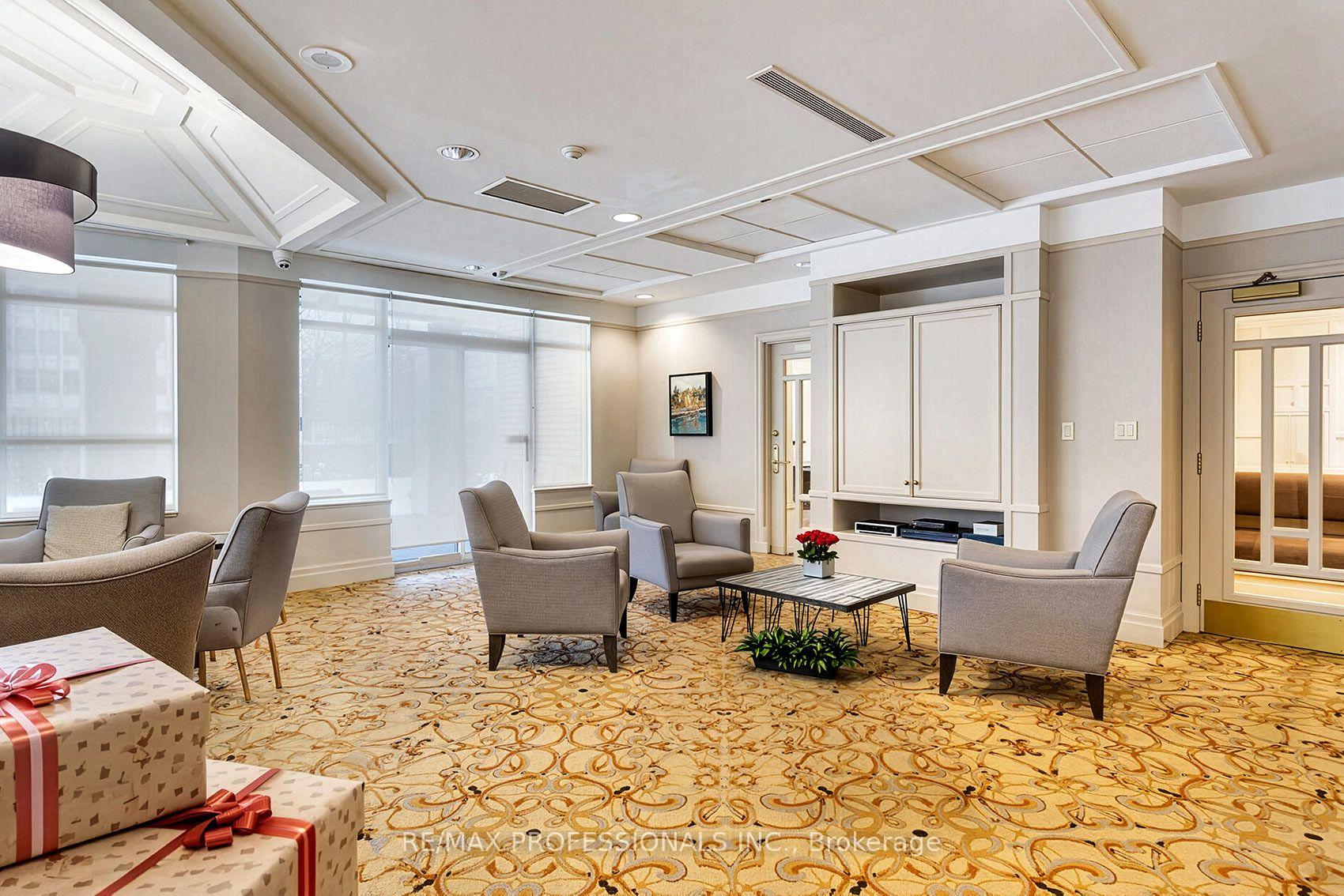 Photo 39 of Unit 606, 2 Aberfoyle Crescent, Etobicoke, Islington-City Centre West — HOMEH